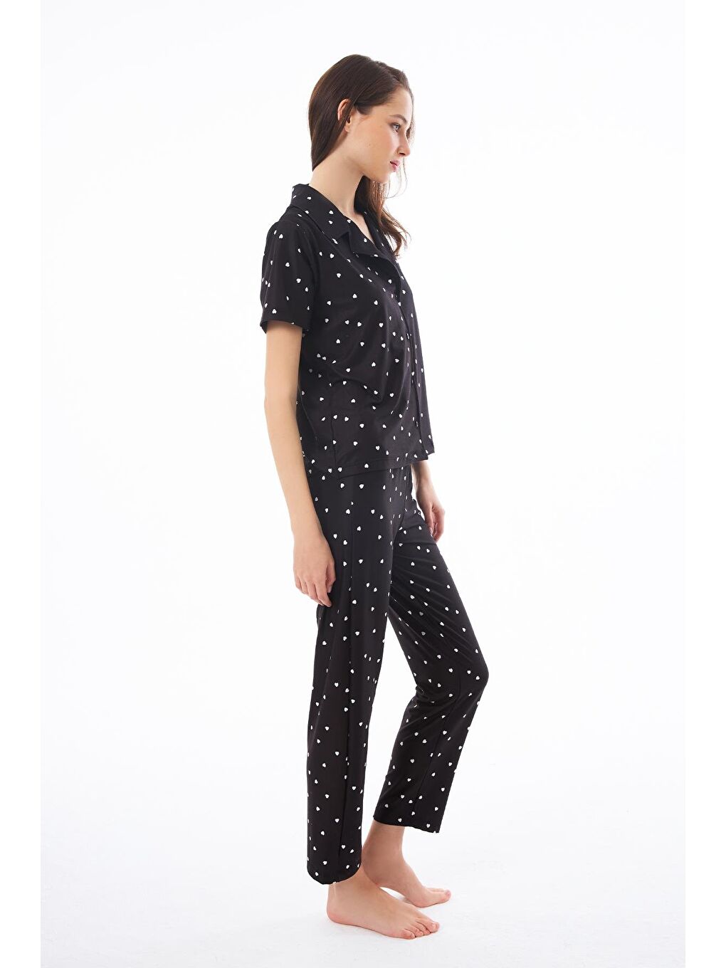 Premium Kadın Pijama Takımı Siyah Kalp Desenli Yumuşak Dokulu Kısa Kollu Gömlek Yaka-2