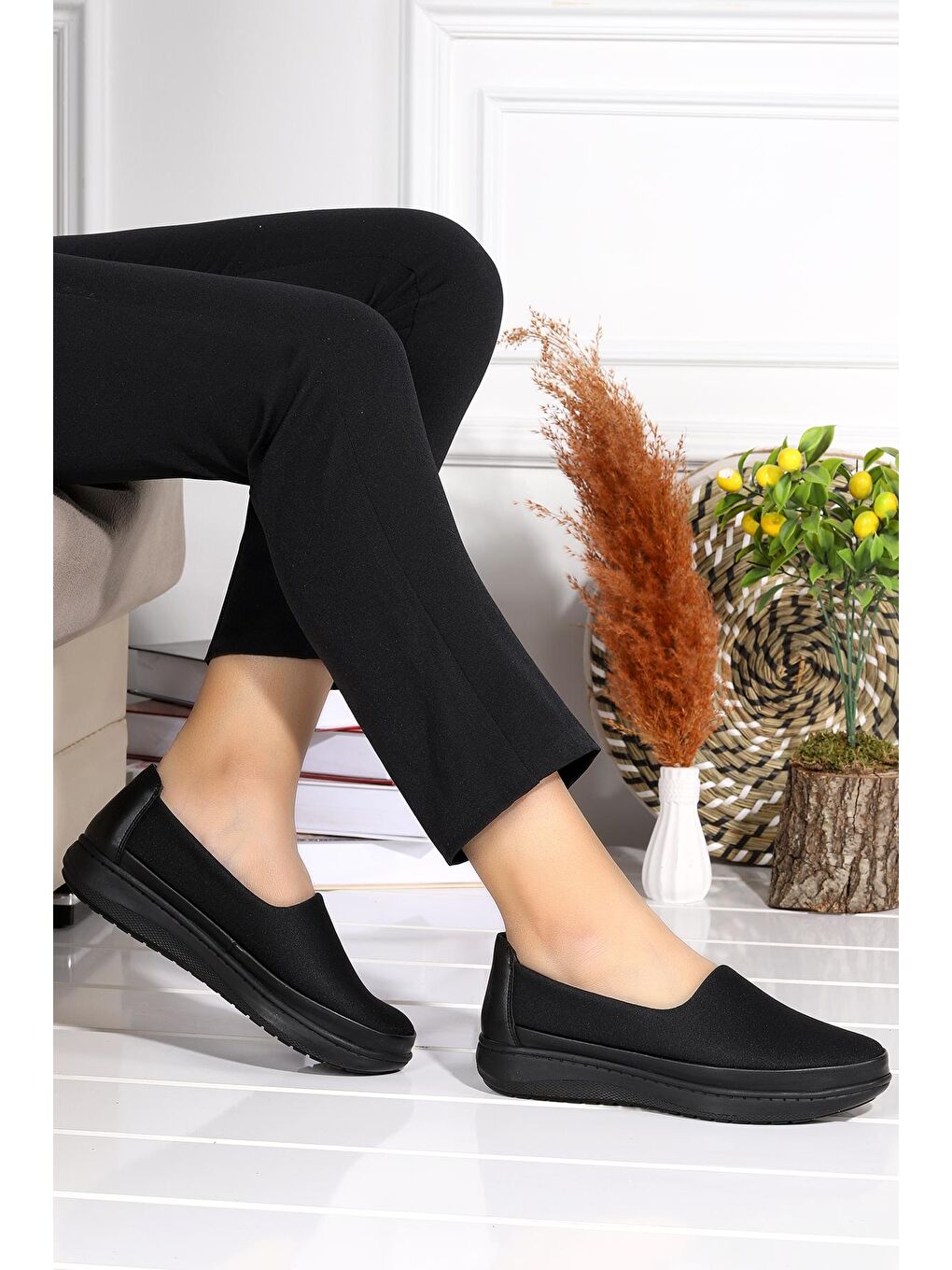 Siyah Rahat Konfor Özel Topuk Jeli Anne Günlük Ayakkabı P 58