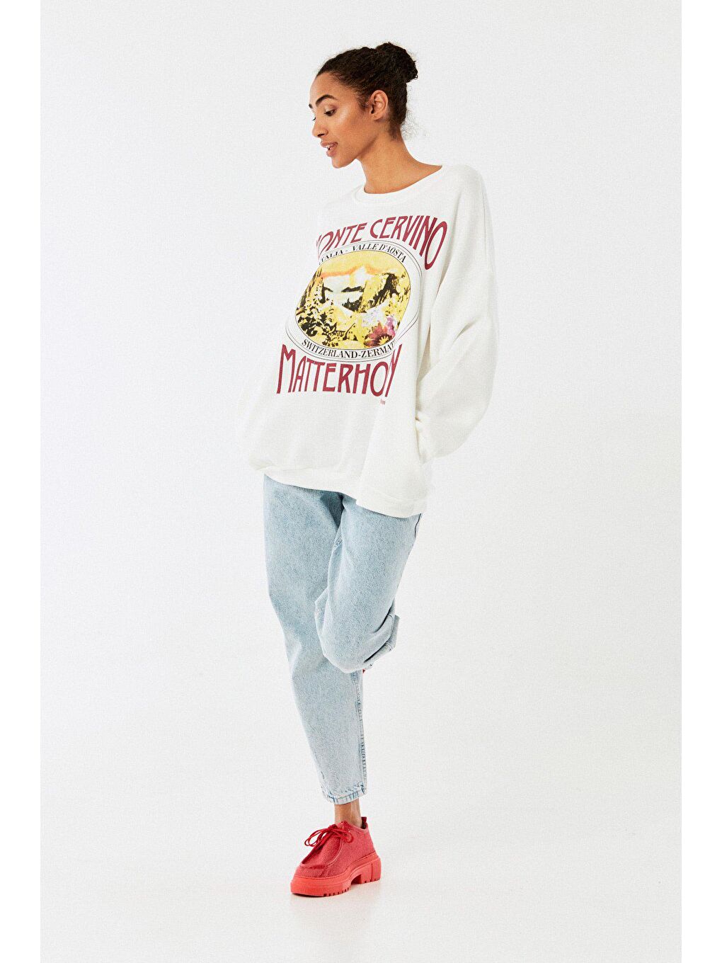 Ekru Baskılı Bisiklet Yaka Oversize Sweatshirt-3