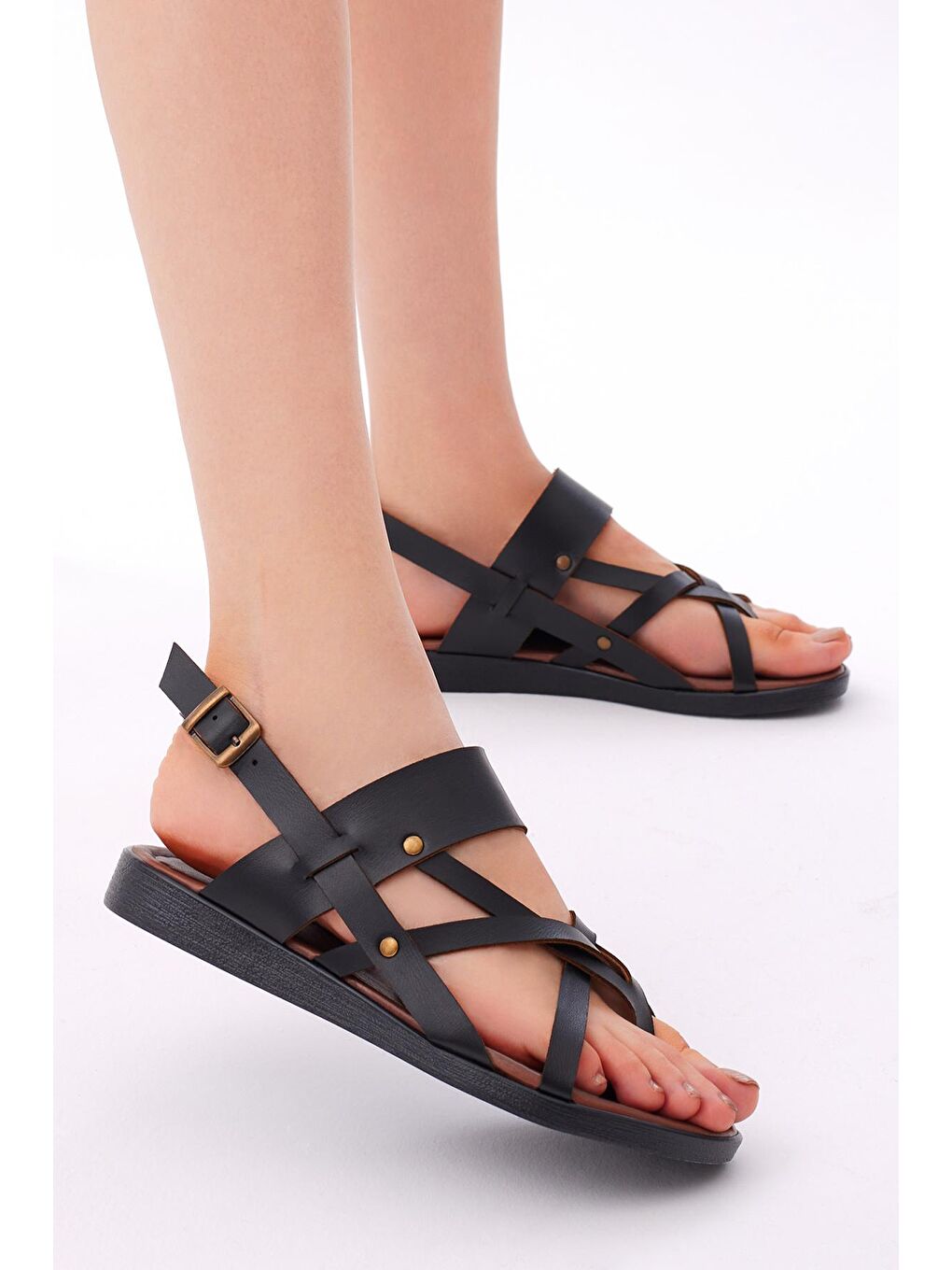 Kadın Siyah Rahat Kalıp Çapraz Çok Bantlı Bilekten Bağlamalı Sandalet-2