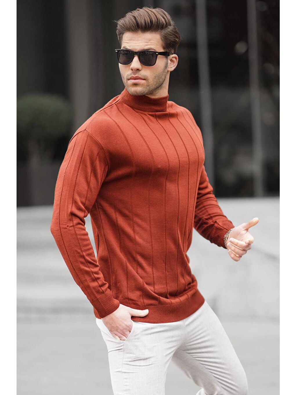 Kahverengi Kiremit Slim Fit Yarım Balıkçı Yaka Çizgili Tüylenmeyen Erkek Triko Kazak 6344-1