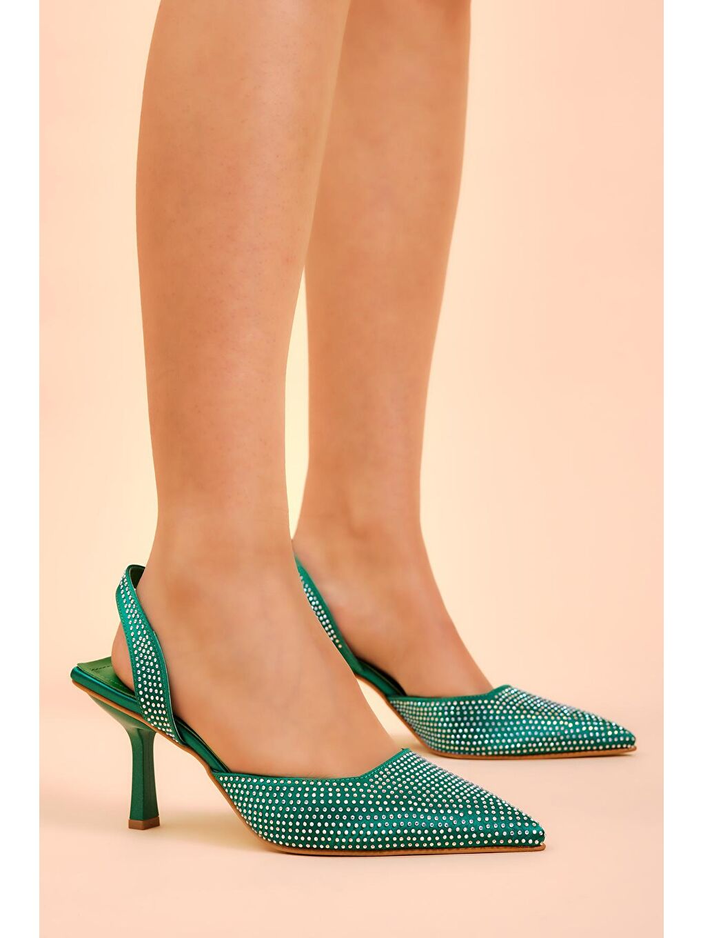 Kadın Yeşil Gecce Serisi Taş İşlemeli Sivri Burunlu Topuklu Ayakkabı