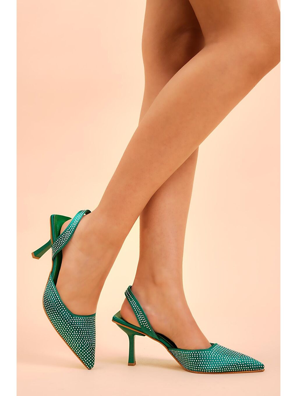 Kadın Yeşil Gecce Serisi Taş İşlemeli Sivri Burunlu Topuklu Ayakkabı-1