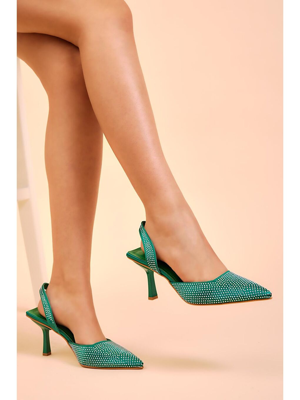 Kadın Yeşil Gecce Serisi Taş İşlemeli Sivri Burunlu Topuklu Ayakkabı-2