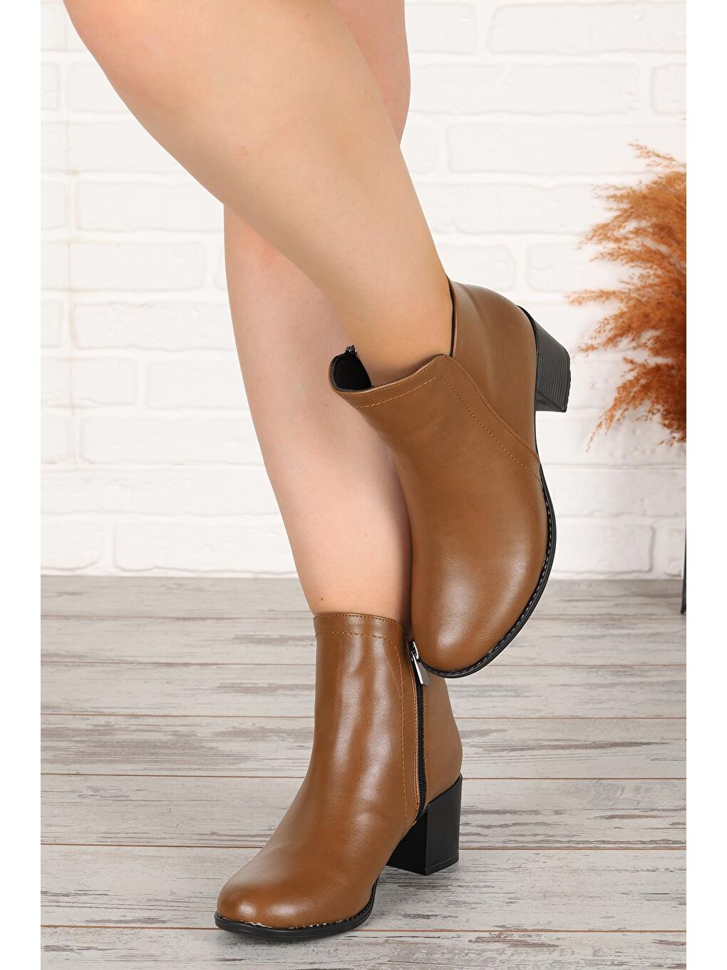 Bej Cilt 6 Cm Topuklu Kadın Bot Ayakkabı 8422-831-1
