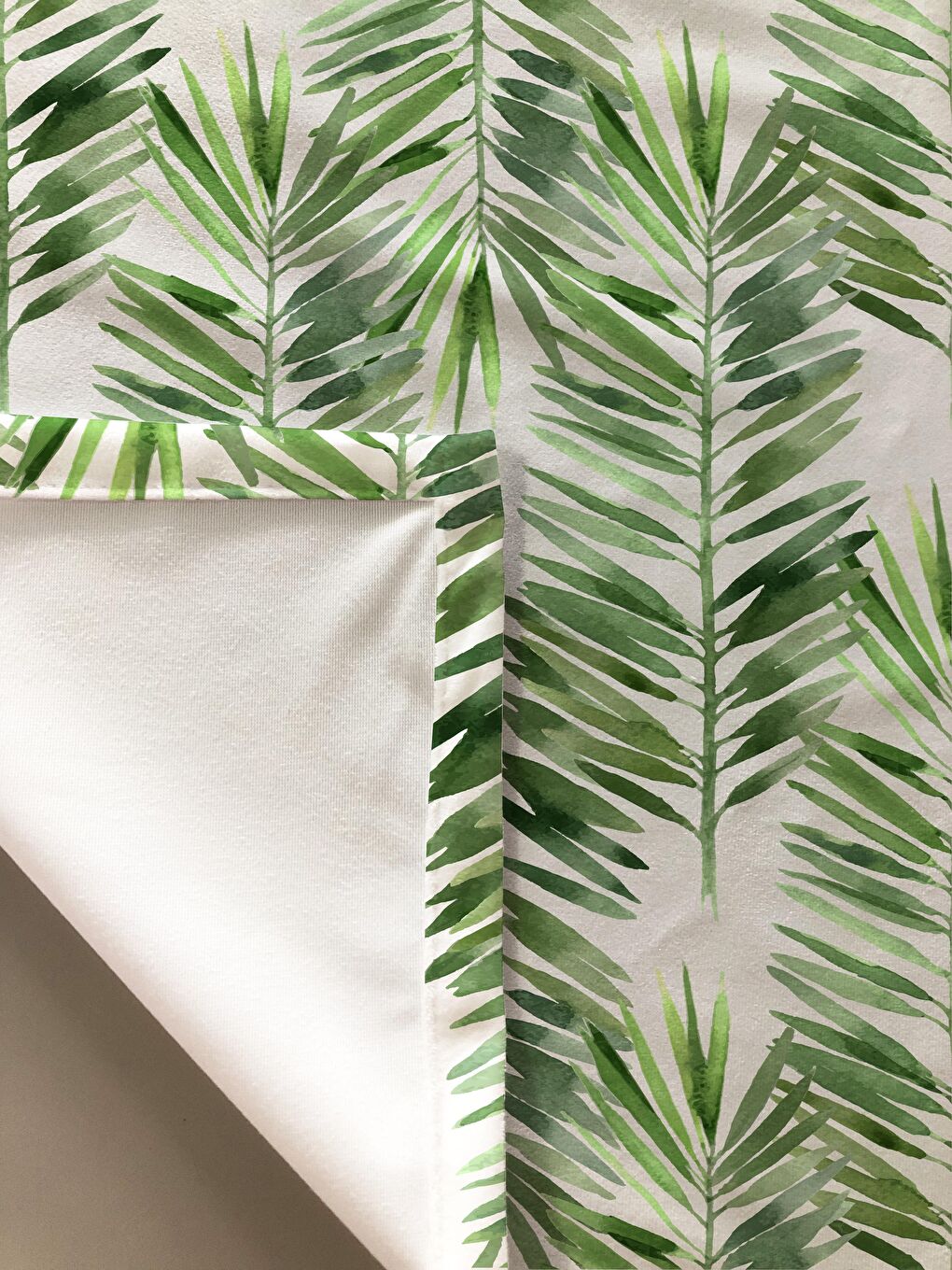 Karışık Yaprak Desenli 140x200 Kadife Masa Örtüsü-1