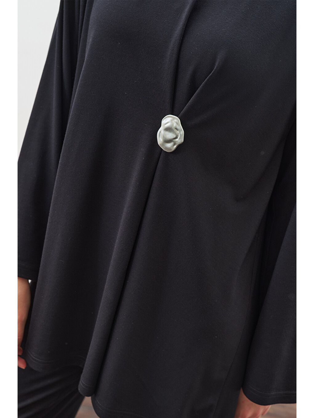 Düğüm Tasarımlı Pantolonlu Takım Siyah-3