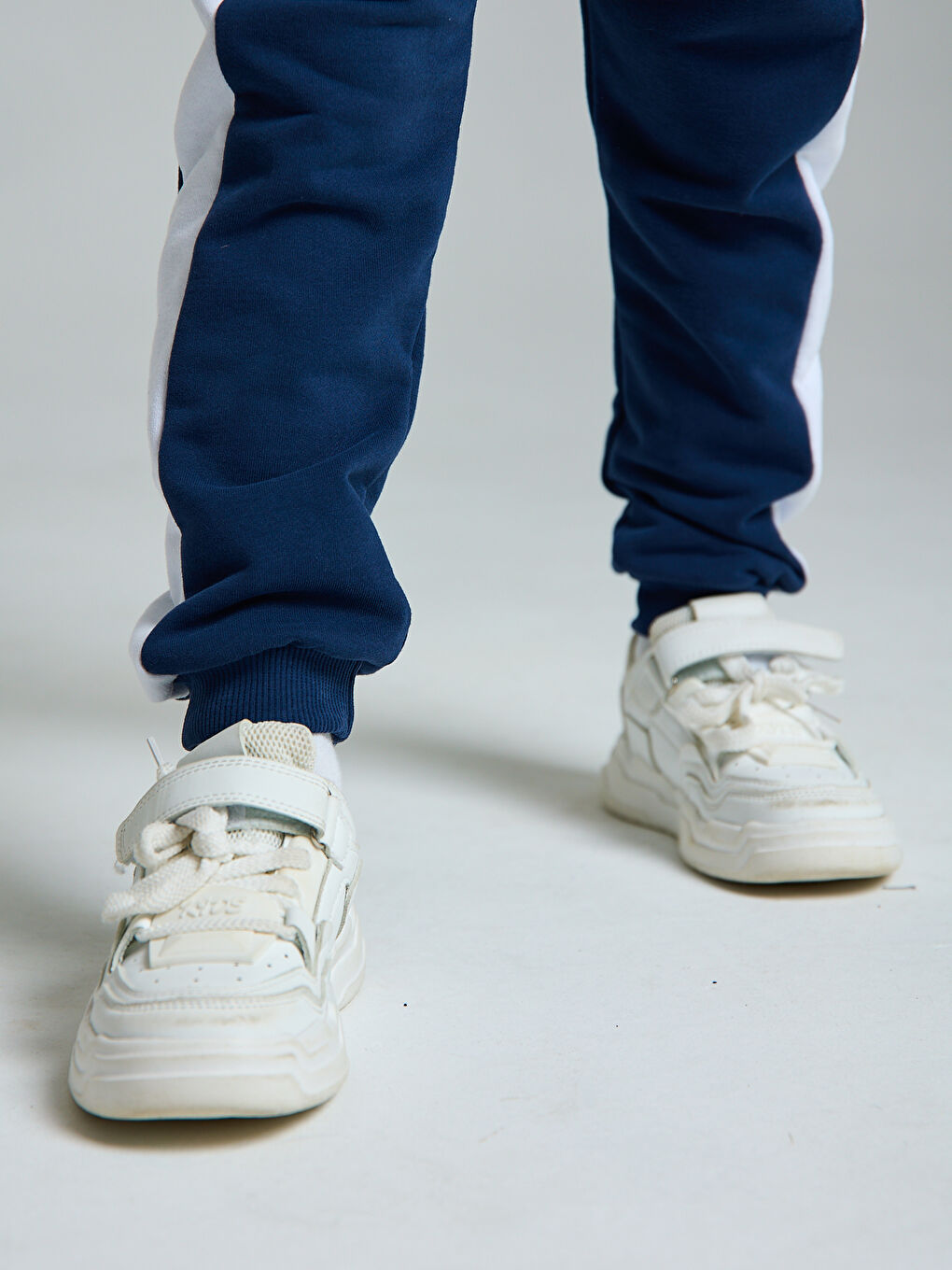 Lacivert Kapüşonlu Erkek Bebek Sweatshirt ve Eşofman Alt 2 li Takım-9