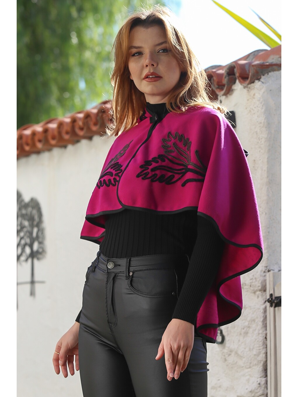 Bordo Kapüşonlu Düğmeli Biyeli Süzene Nakışlı Casual Kaşe Bolero Dokuma Panço 43 75-6