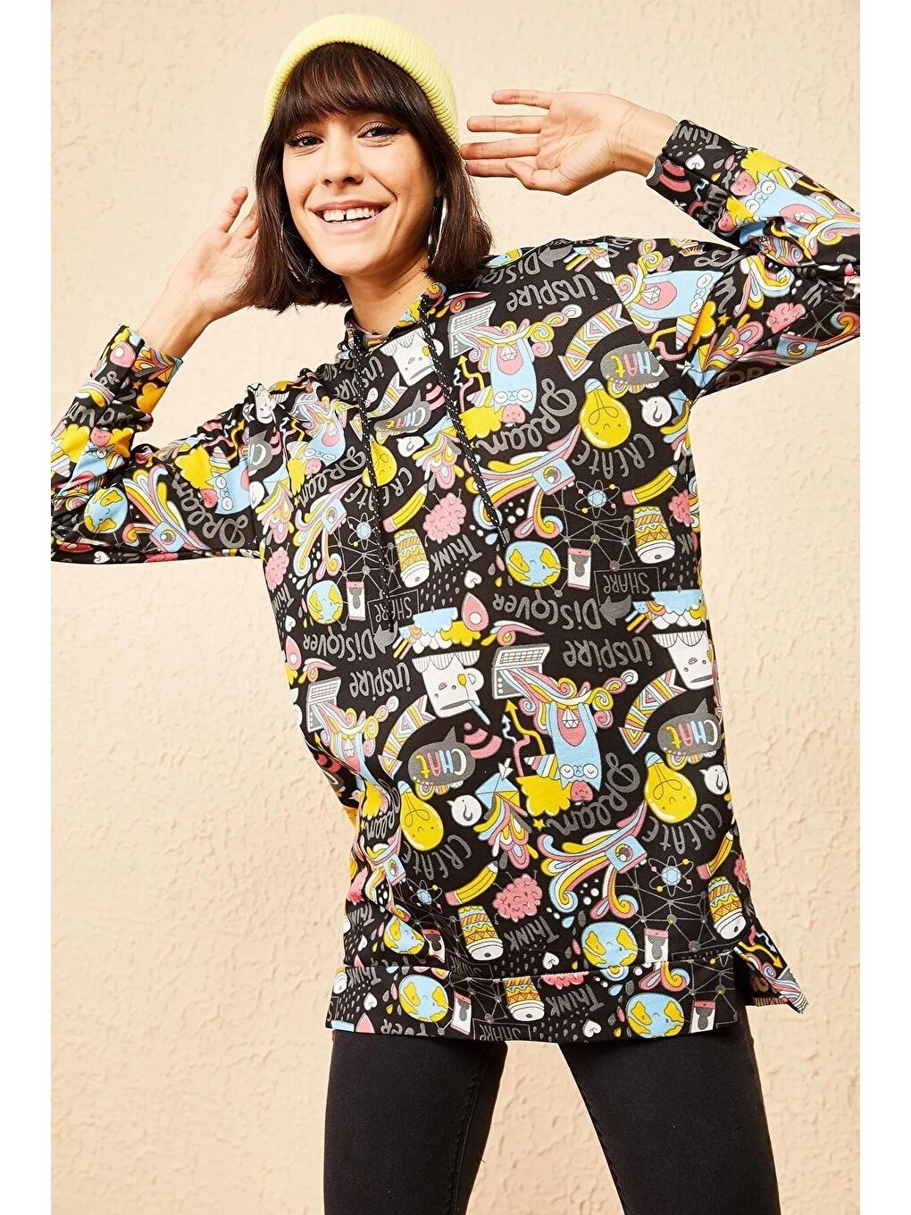 Siyah Kadın Multi Baskılı Kapüşonlu Sweatshirt