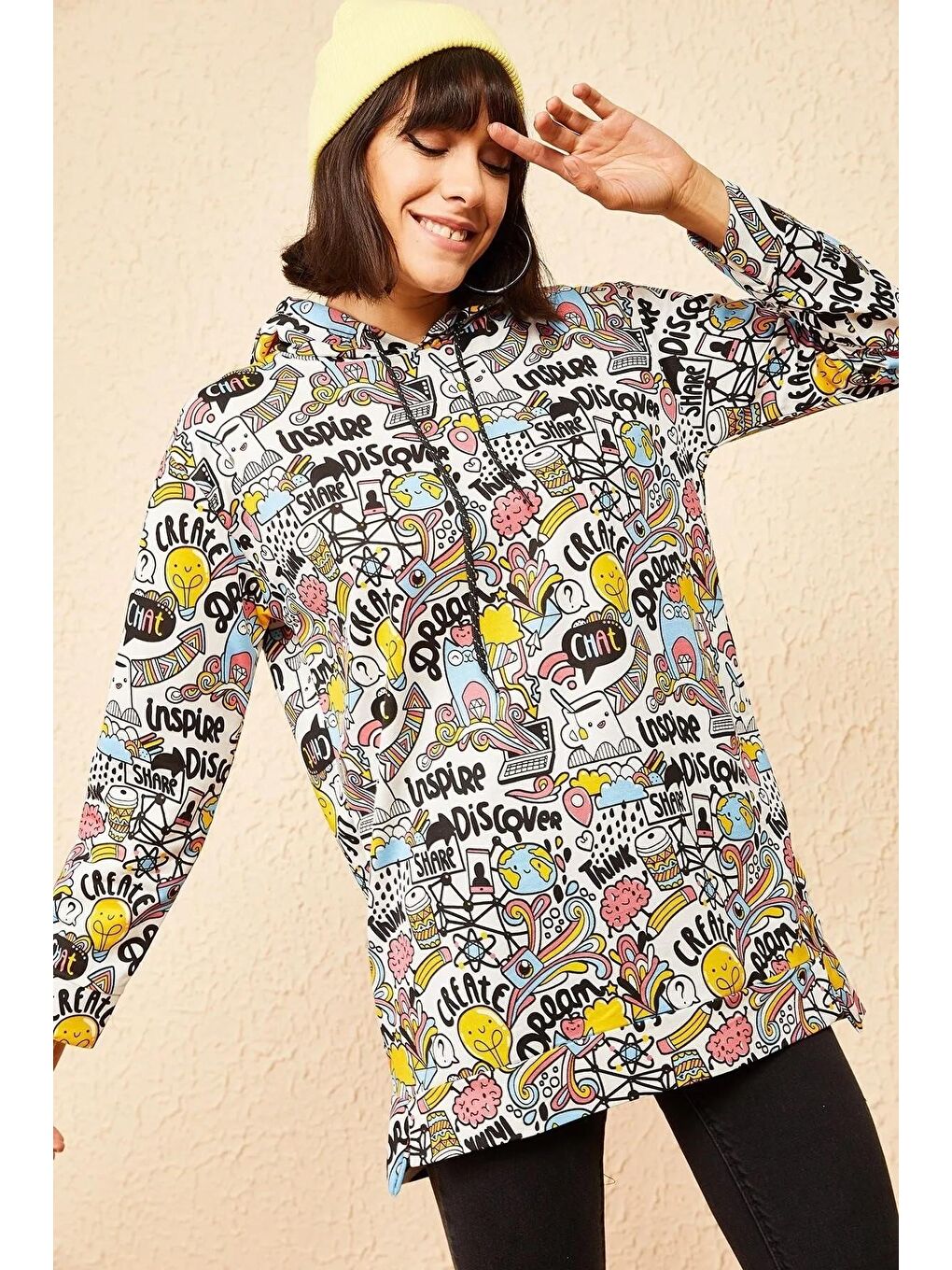 Beyaz Kadın Multi Baskılı Kapüşonlu Sweatshirt-2