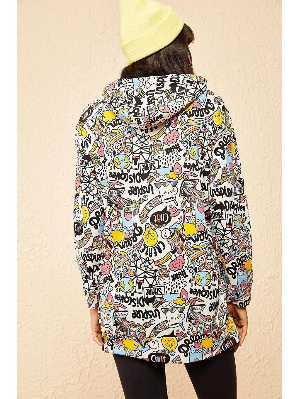 Beyaz Kadın Multi Baskılı Kapüşonlu Sweatshirt-3