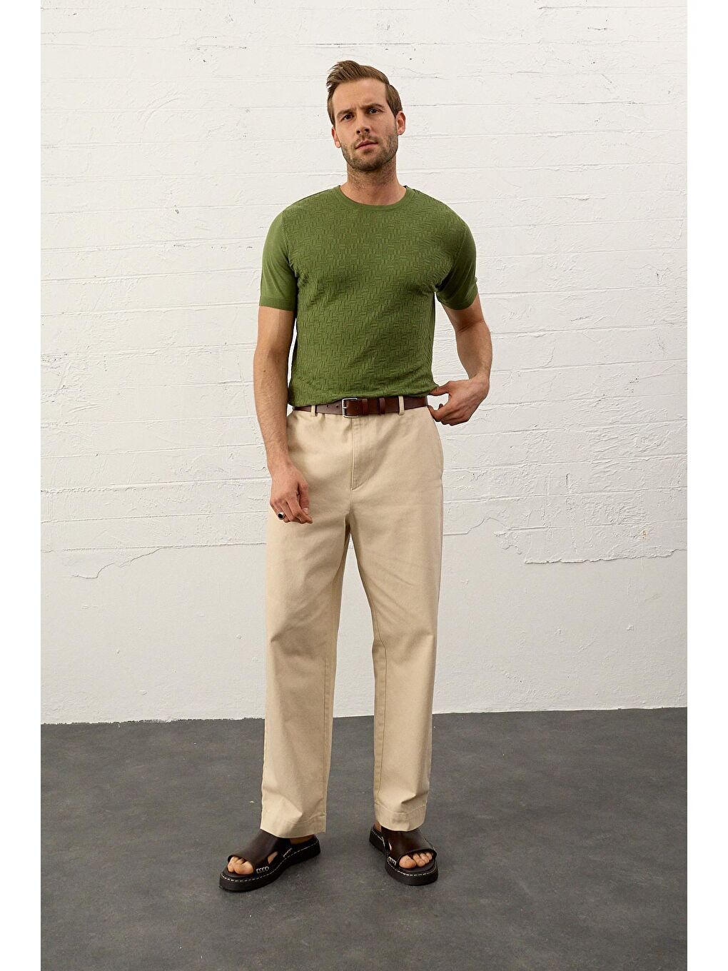 Erkek Desenli Bisiklet Yaka Slim-Fit Kalıp İnce Triko Tişört Yeşil-2