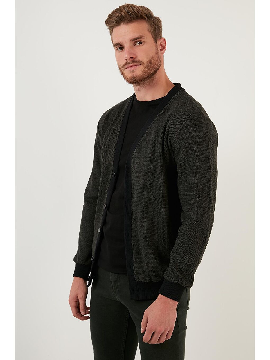 Haki Pamuklu Regular Fit Düğmeli V Yaka Erkek Hırka 456205-4