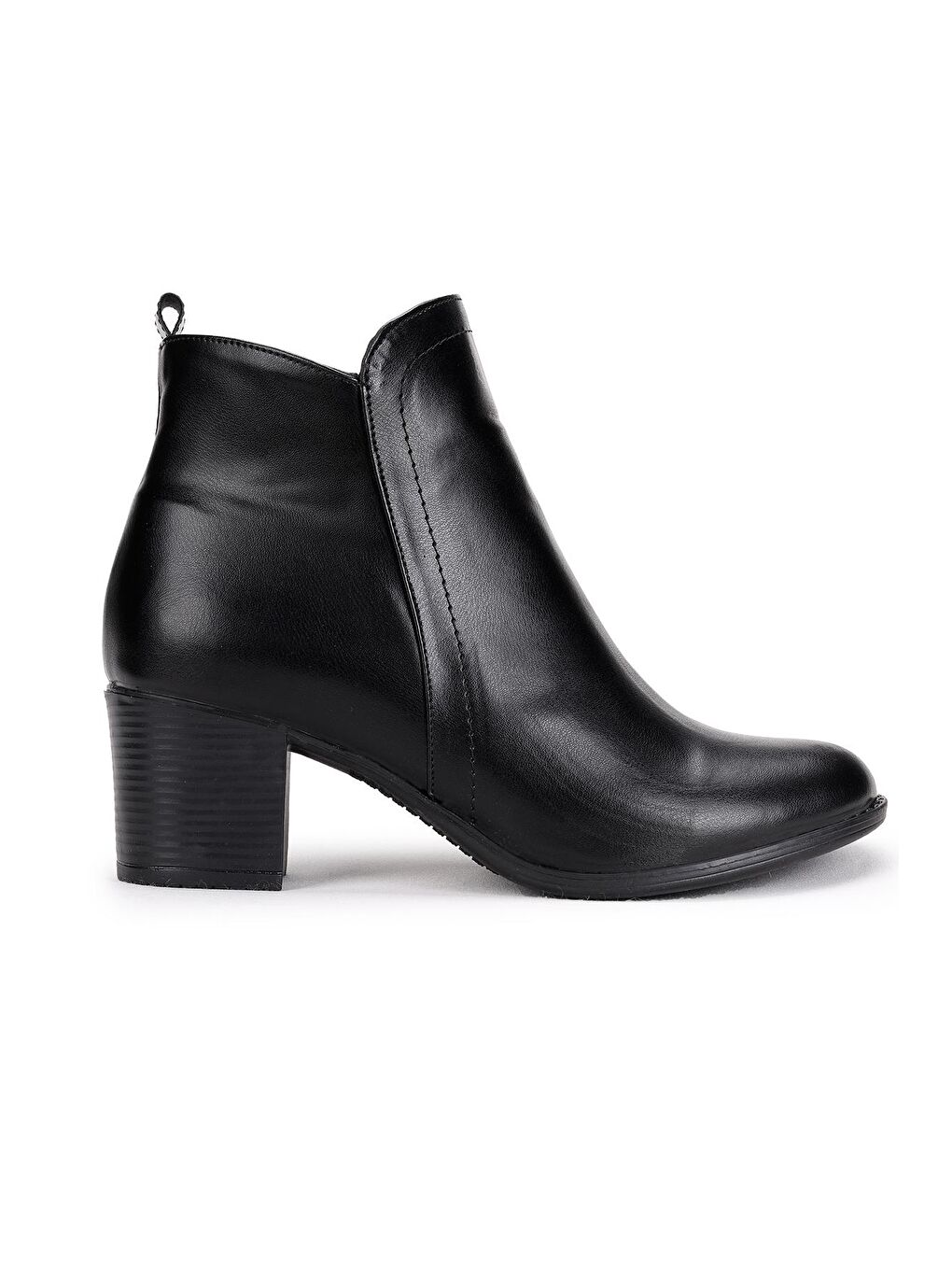 Siyah Cilt 6 Cm Topuklu Kadın Bot Ayakkabı 8422-831-3