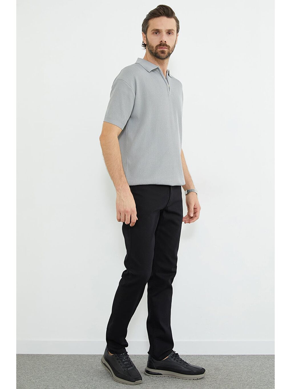 Siyah Fermuarlı Straight Jean Pantolon-2