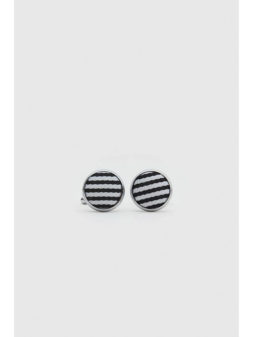 Siyah Beyaz Renk Kol Düğmesi-2