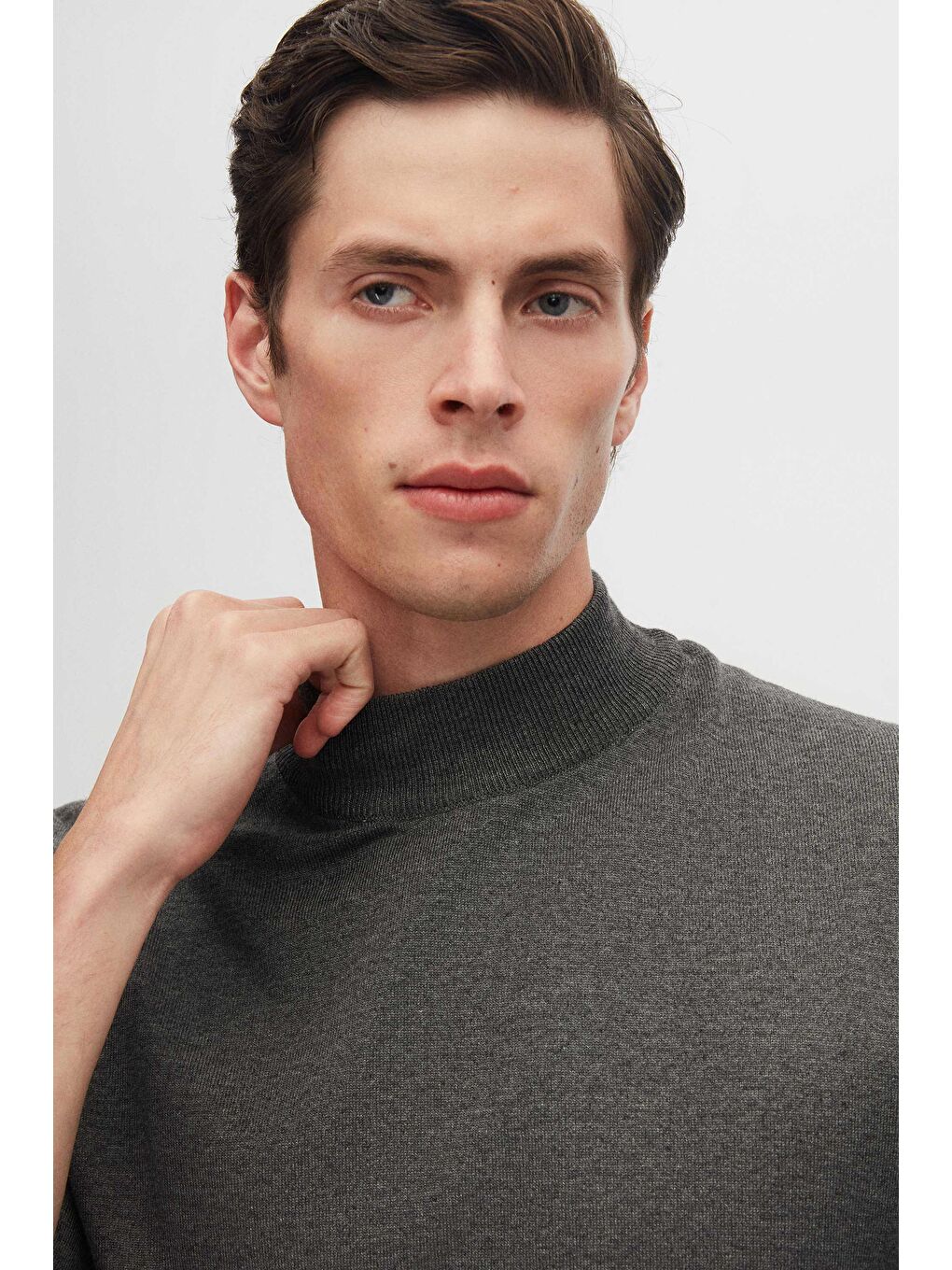 Regular Fit Antrasit Pamuk Karışımlı Yarım Balıkçı Triko Kazak-1