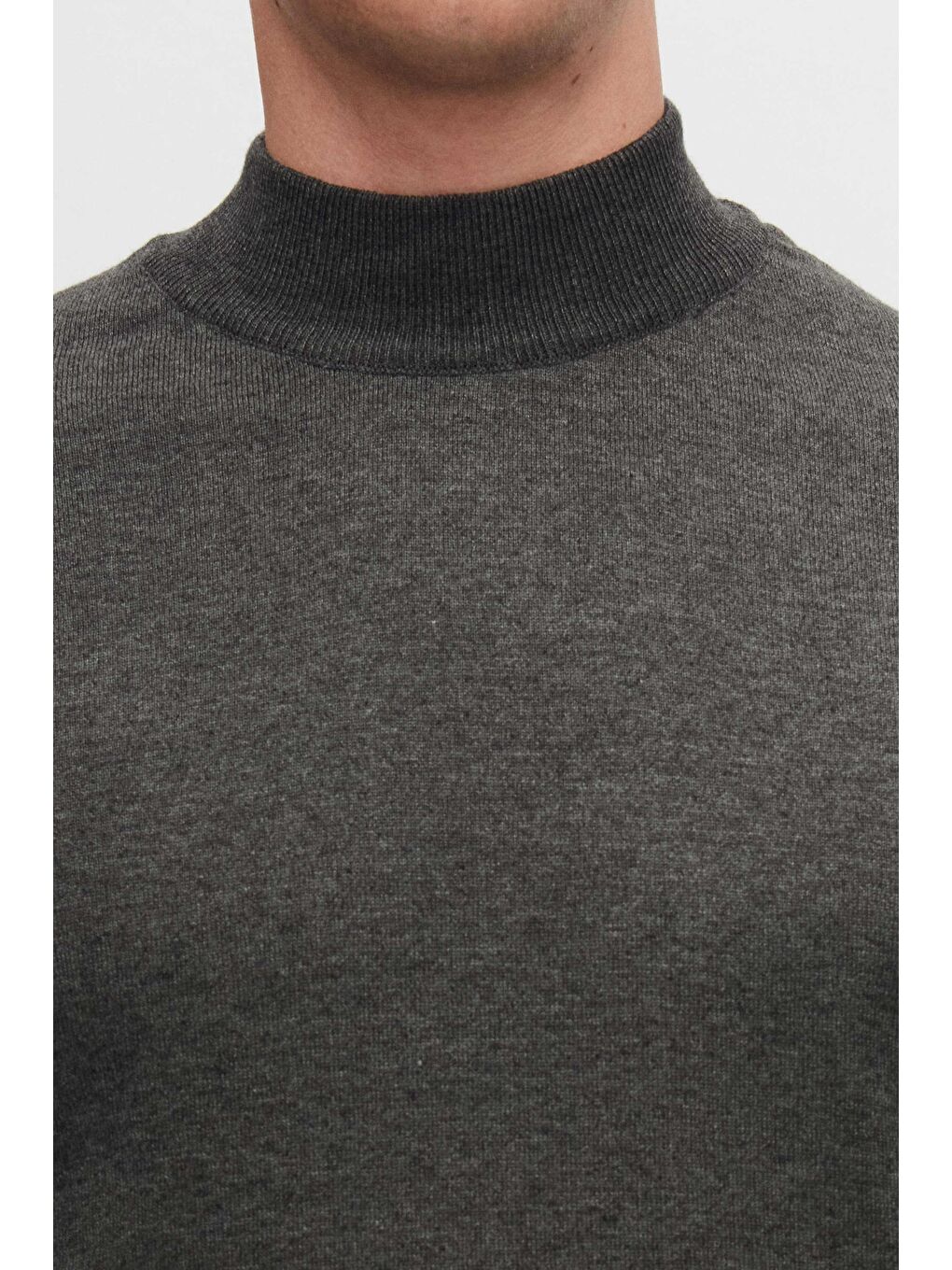 Regular Fit Antrasit Pamuk Karışımlı Yarım Balıkçı Triko Kazak-3