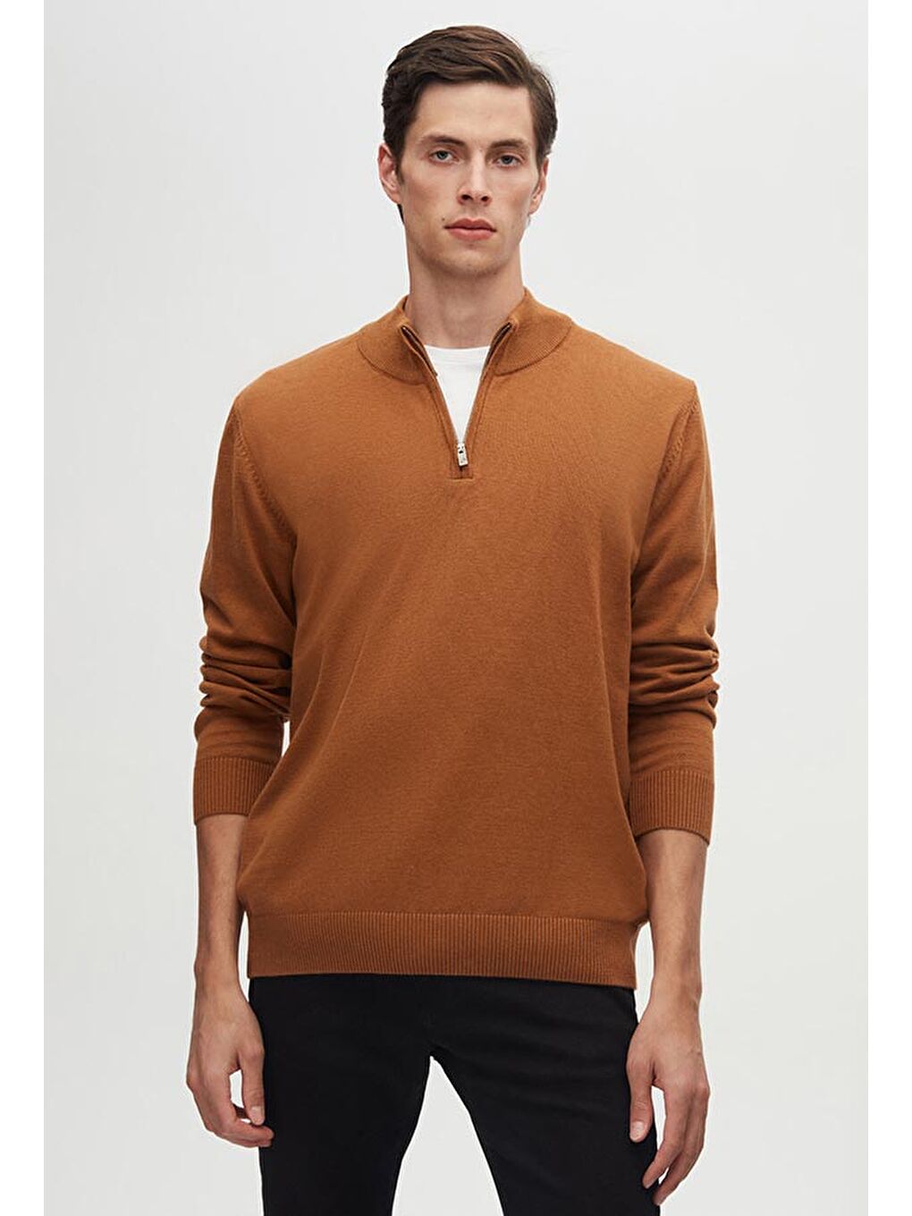 Kahverengi Slim Fit Tarçın Yarım Fermuarlı Triko Kazak