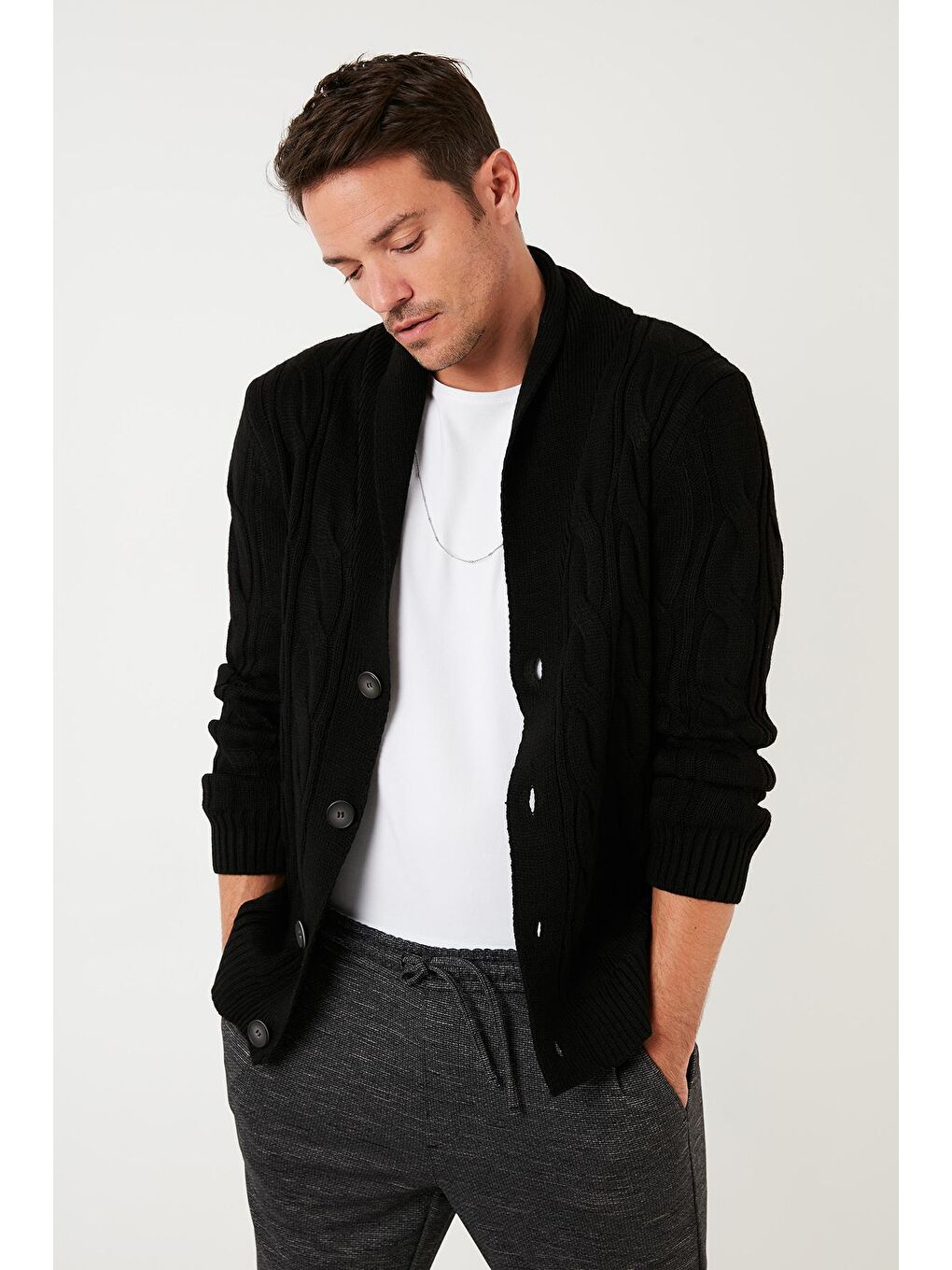 Siyah Slim Fit Düğmeli % 100 Soft Akrilik Örme Hırka 4617005-3