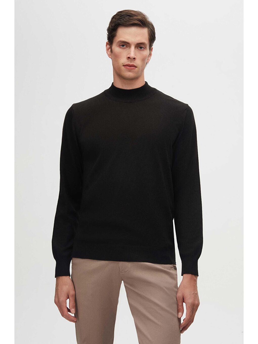 Regular Fit Siyah Pamuk Karışımlı Yarım Balıkçı Triko Kazak-1