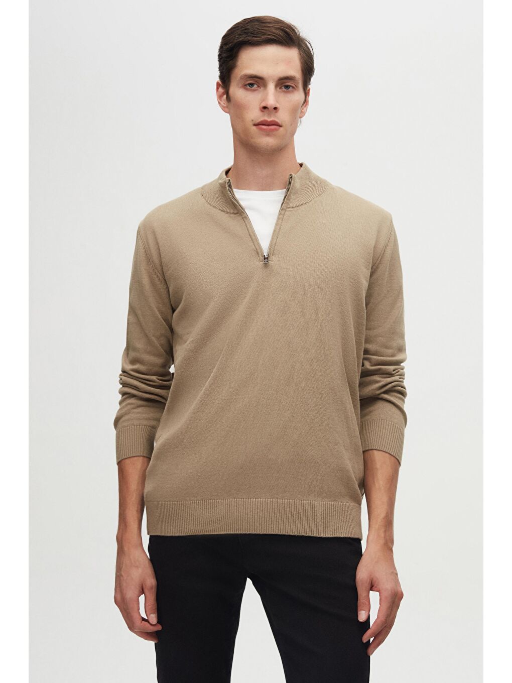 Slim Fit Bej Yarım Fermuarlı Triko Kazak