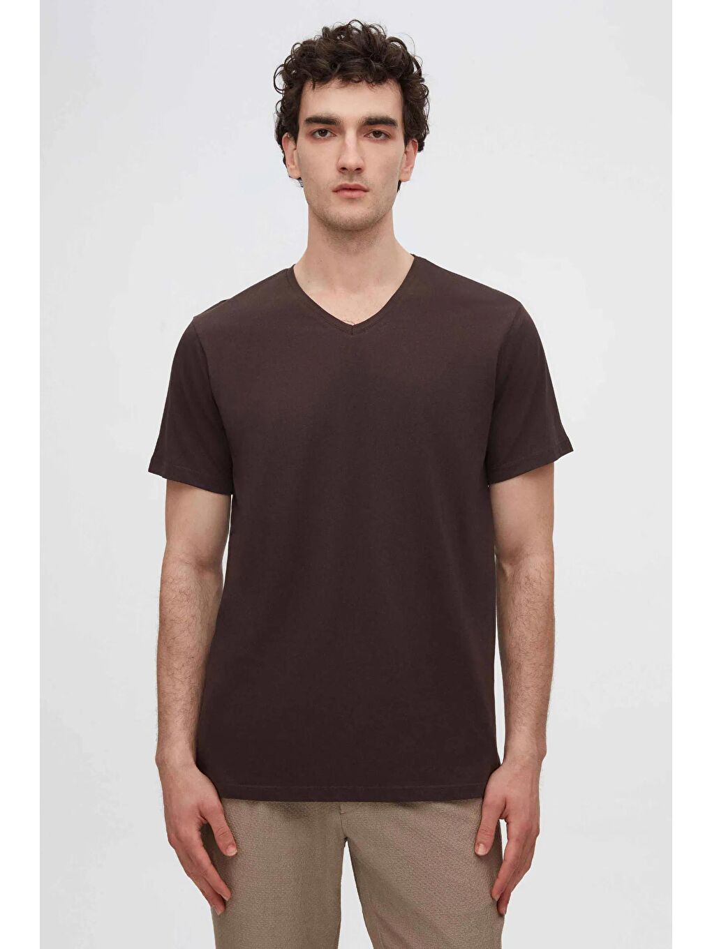 Kahverengi Slim Fit Kahve/Bej/Beyaz 3'lü Set V Yaka Tişört-1