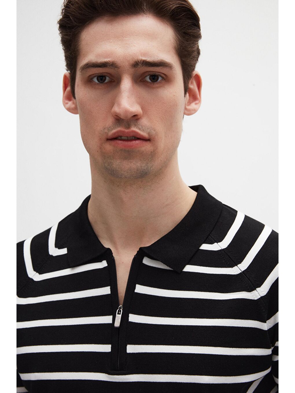 Slim Fit Siyah Rayon Polo Yaka Fermuarlı Triko Tişört-1