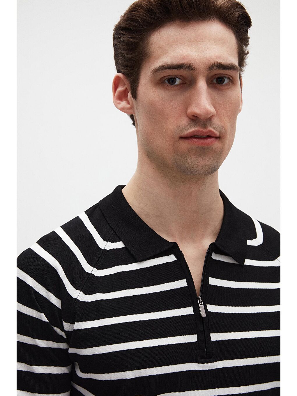 Slim Fit Siyah Rayon Polo Yaka Fermuarlı Triko Tişört-6