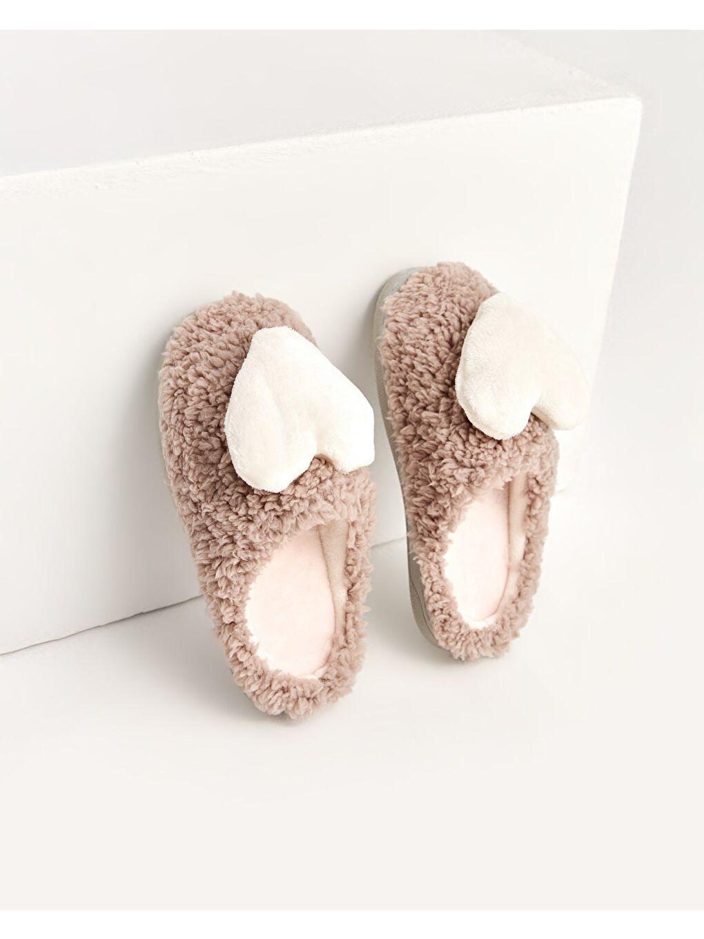 Gri HEART - Kalp Figürlü Kadın Ev Terliği-1