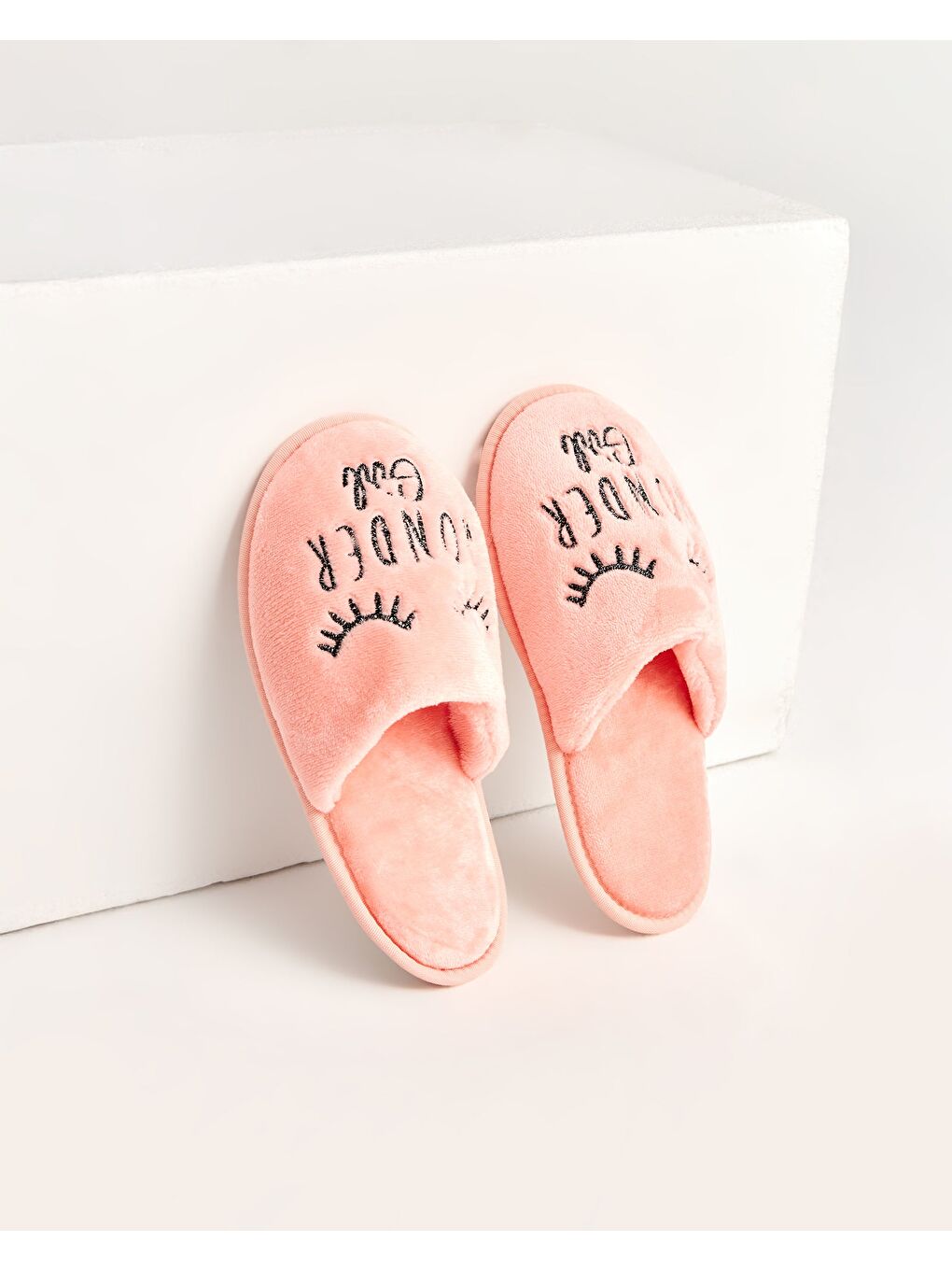 Pembe Kadın Ev Terliği - KİİPİ-2