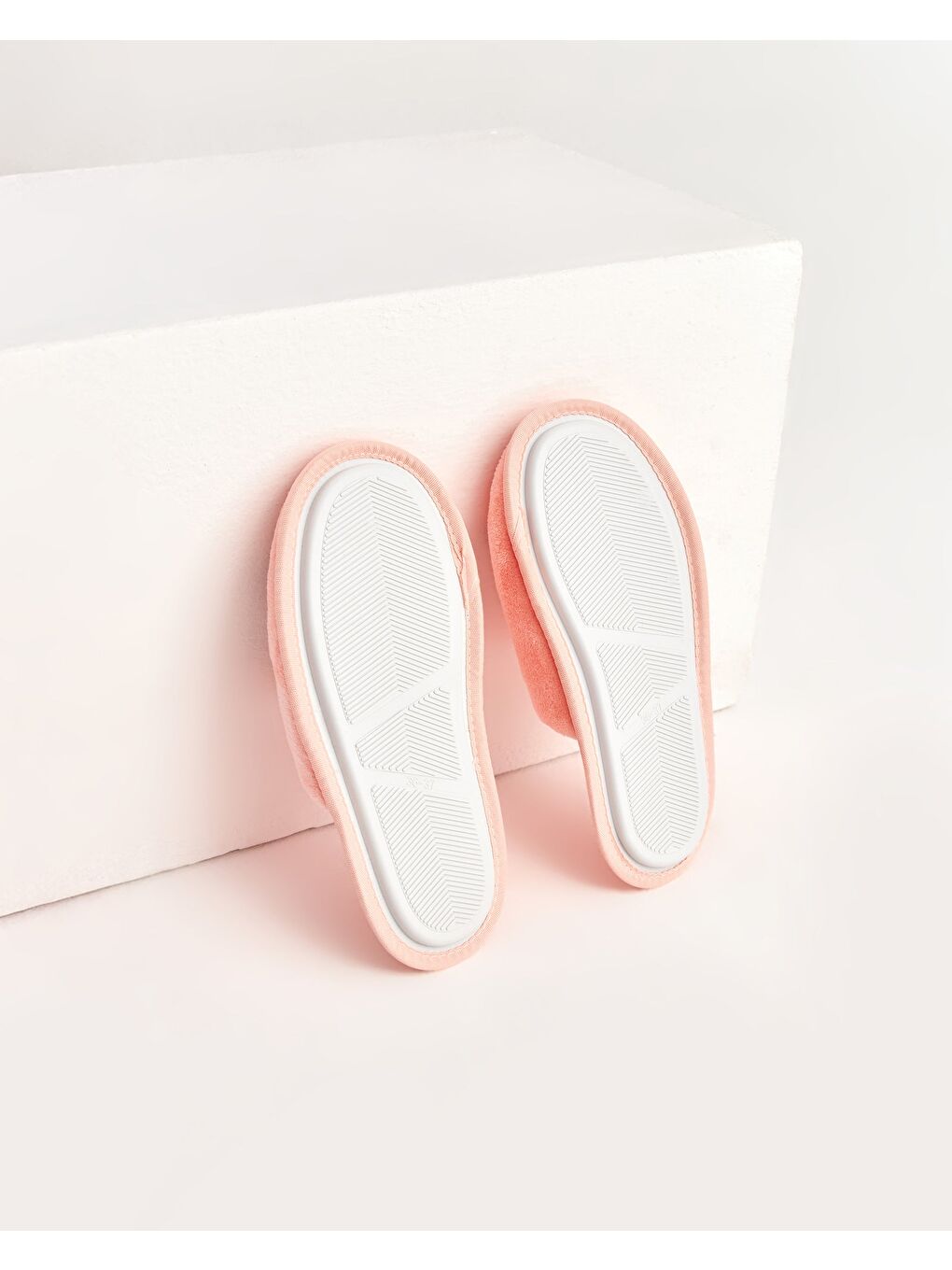 Pembe Kadın Ev Terliği - KİİPİ-3