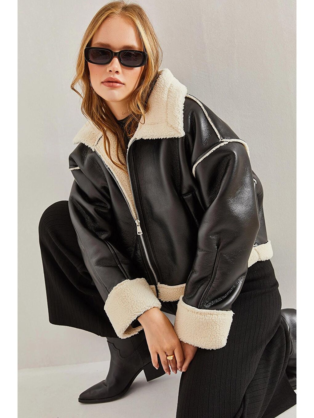 Siyah Kadın Kürklü Yandan Cepli Suni Deri Biker Mont