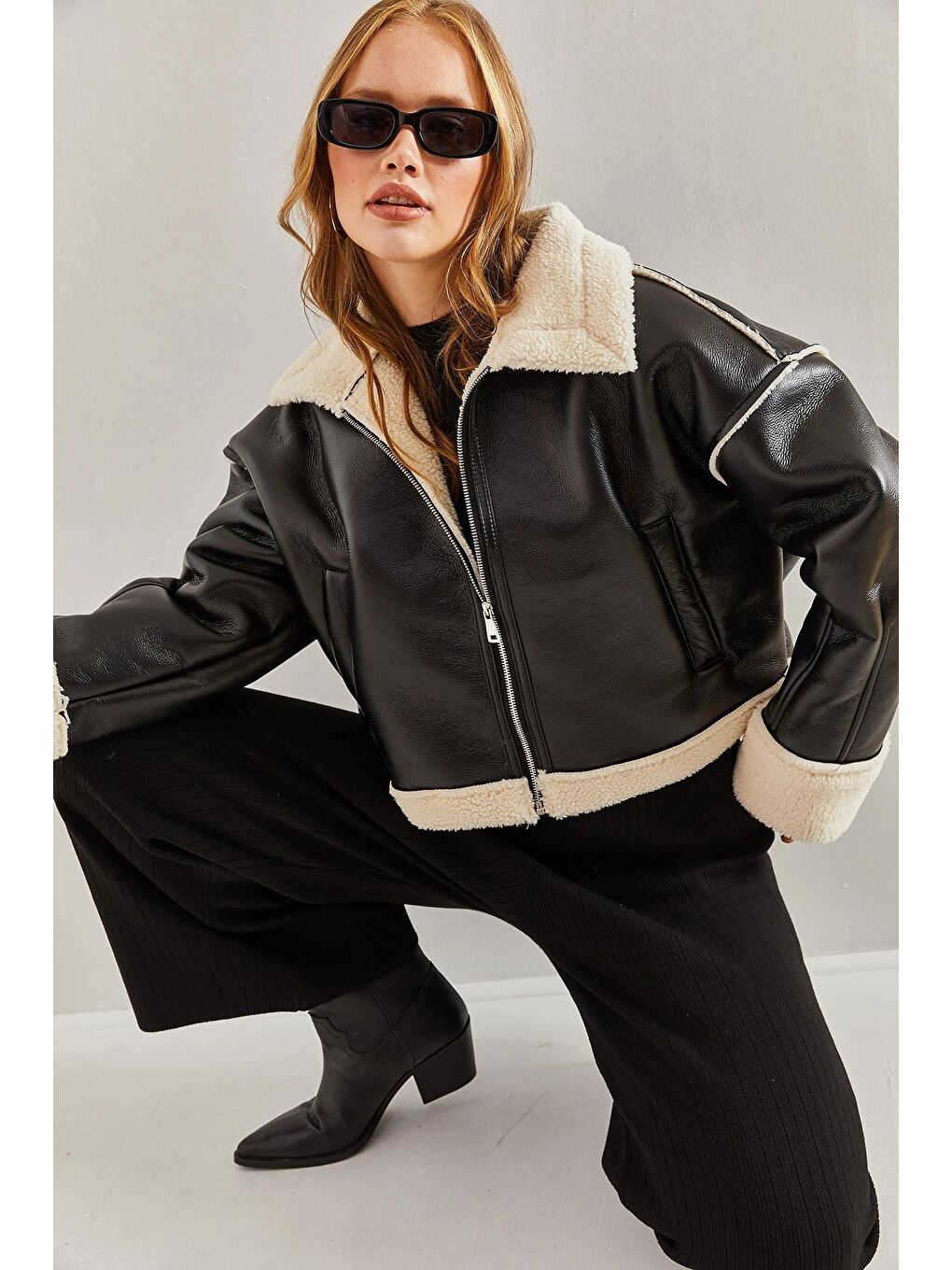 Siyah Kadın Kürklü Yandan Cepli Suni Deri Biker Mont-3