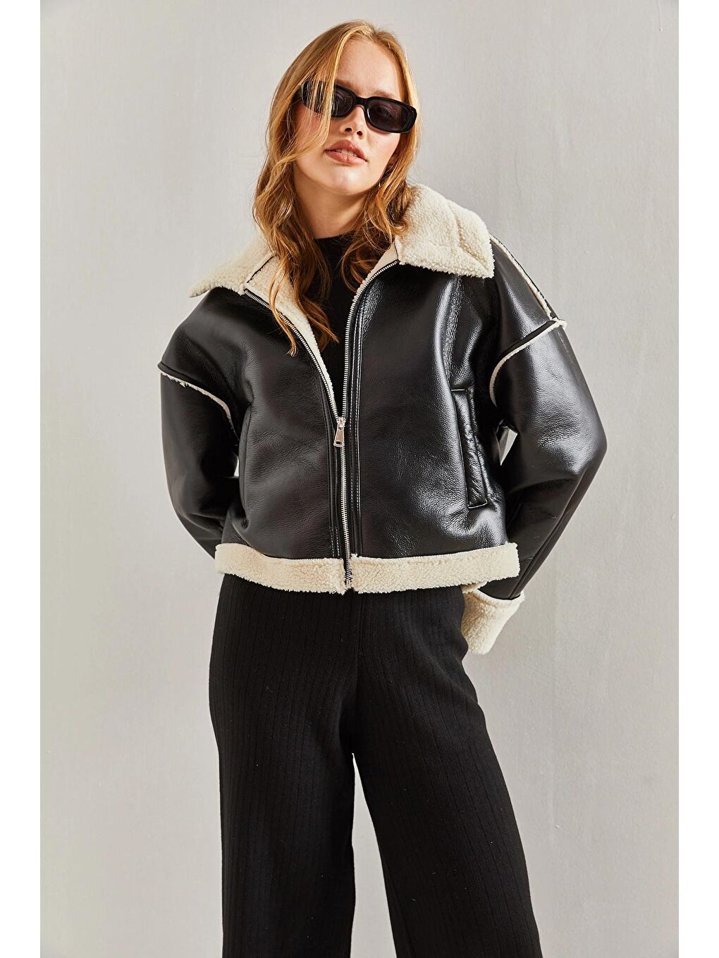 Siyah Kadın Kürklü Yandan Cepli Suni Deri Biker Mont-4