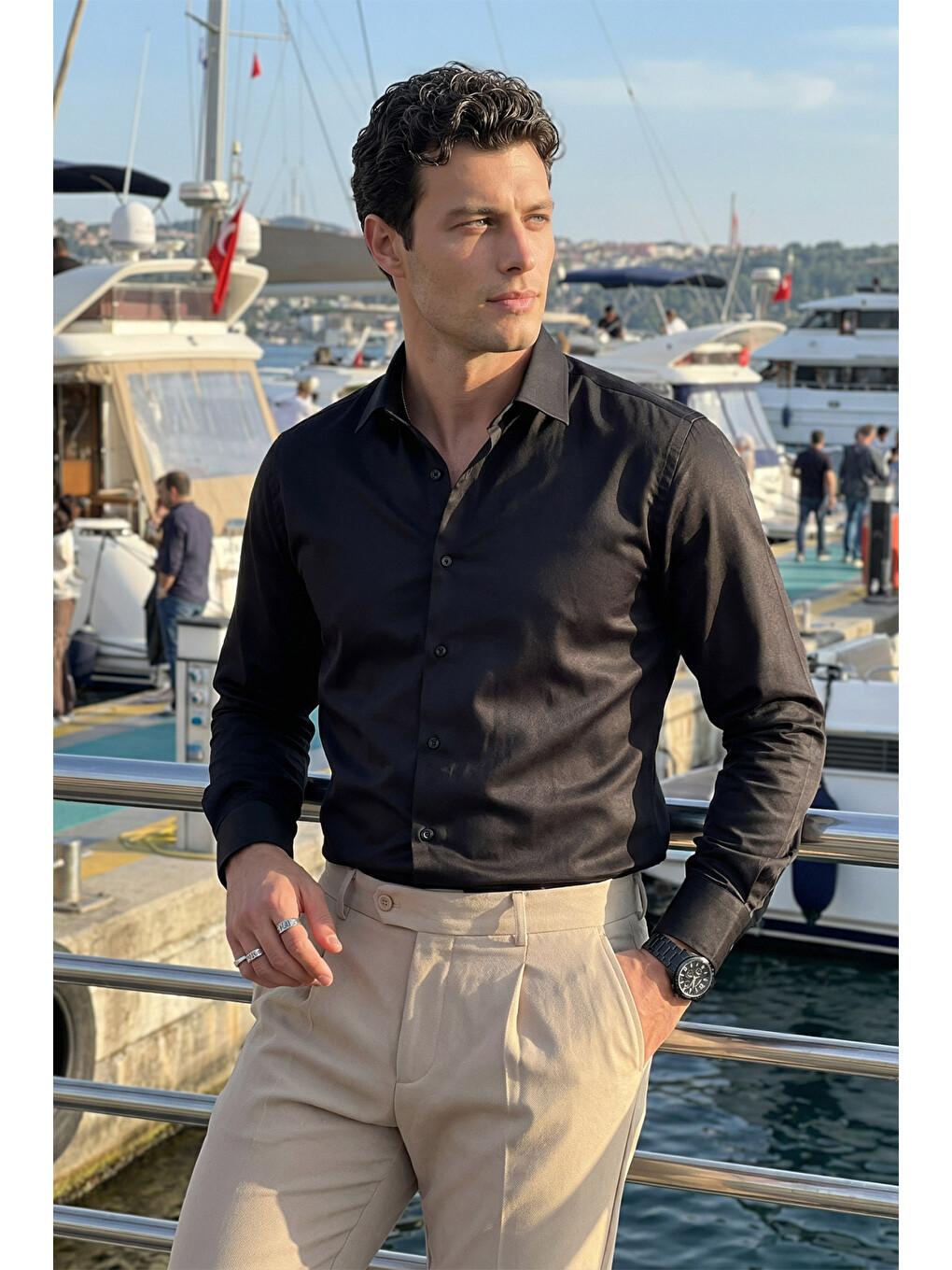 Siyah Erkek Slim Fit 4 Mevsim Kolay Ütülenir Basic Düz Gömlek