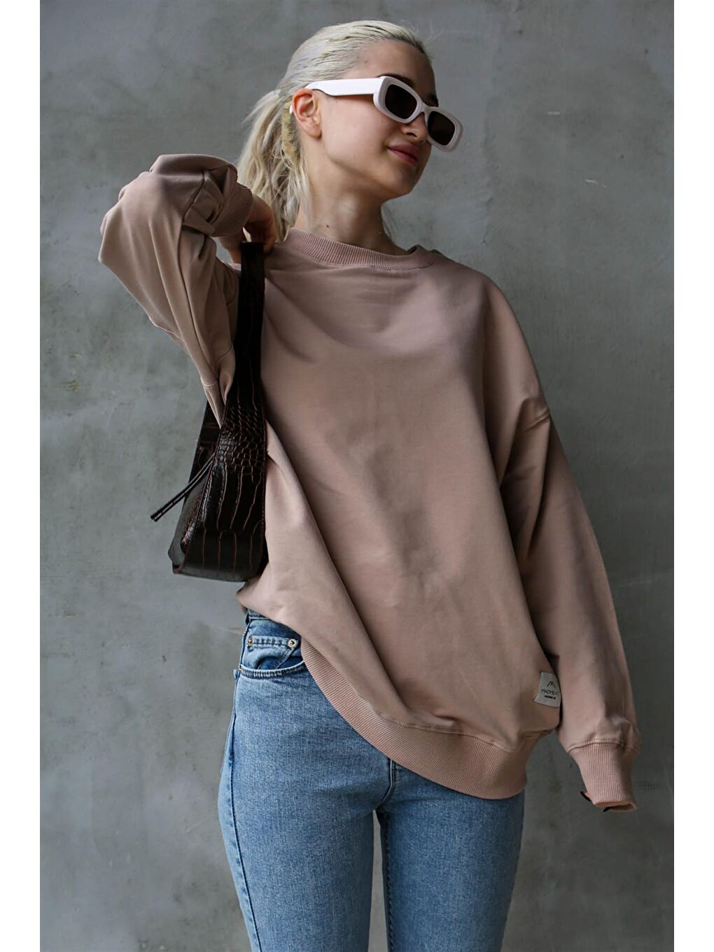 Madmext Pudra Pembe Pudra Basic Oversize Kadın Sweatshirt MG1686