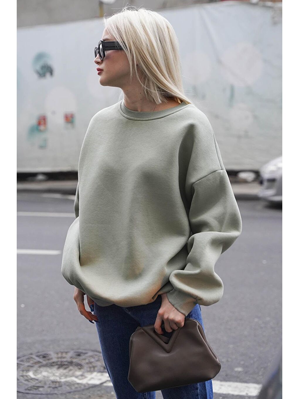 Madmext Nane Yeşili Mint Yeşili Bisiklet Yaka Basic Sweatshirt MG1559 - 1