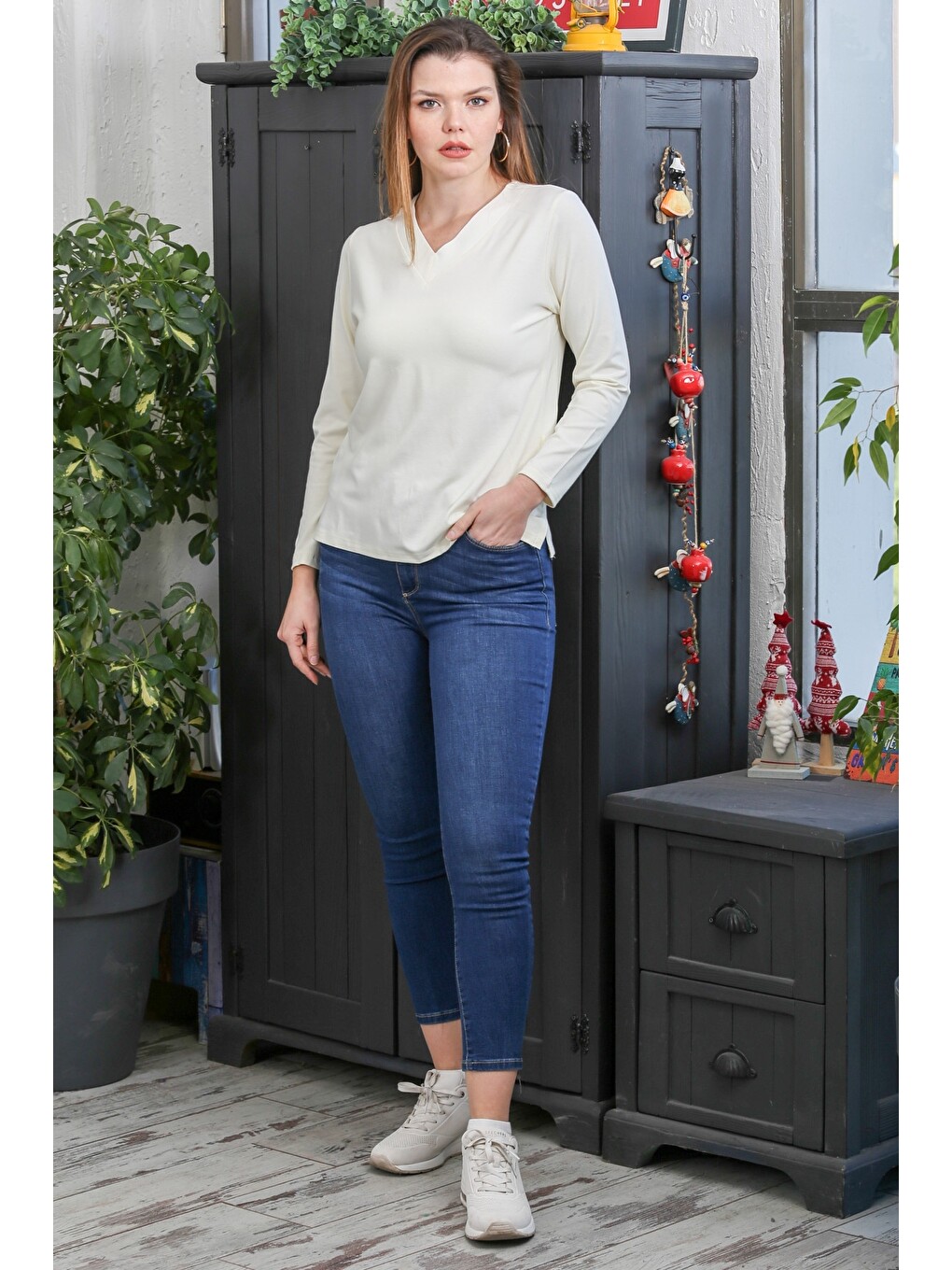 Bej V Yaka Uzun Kol Yırtmaçlı Casual Örme Bluz-3
