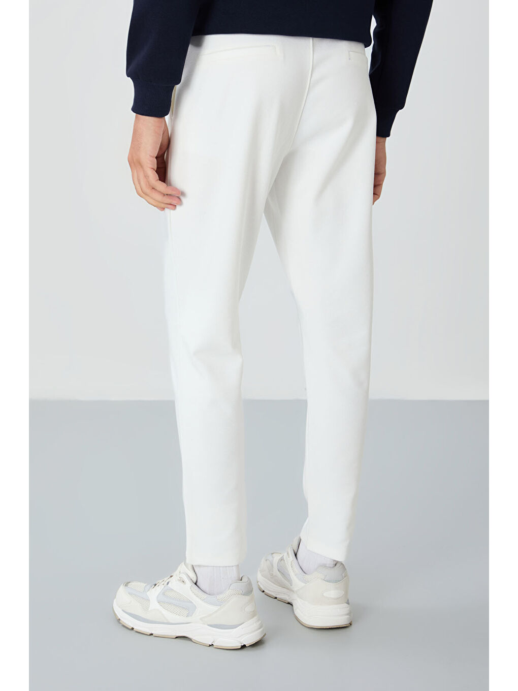 Ekru Yüzeyi Dokulu Standart Fit Erkek Eşofman Alt - 82155-4