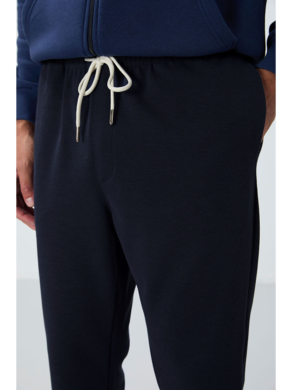 Lacivert Parlament Yüzeyi Dokulu Standart Fit Erkek Eşofman Alt - 82155-2