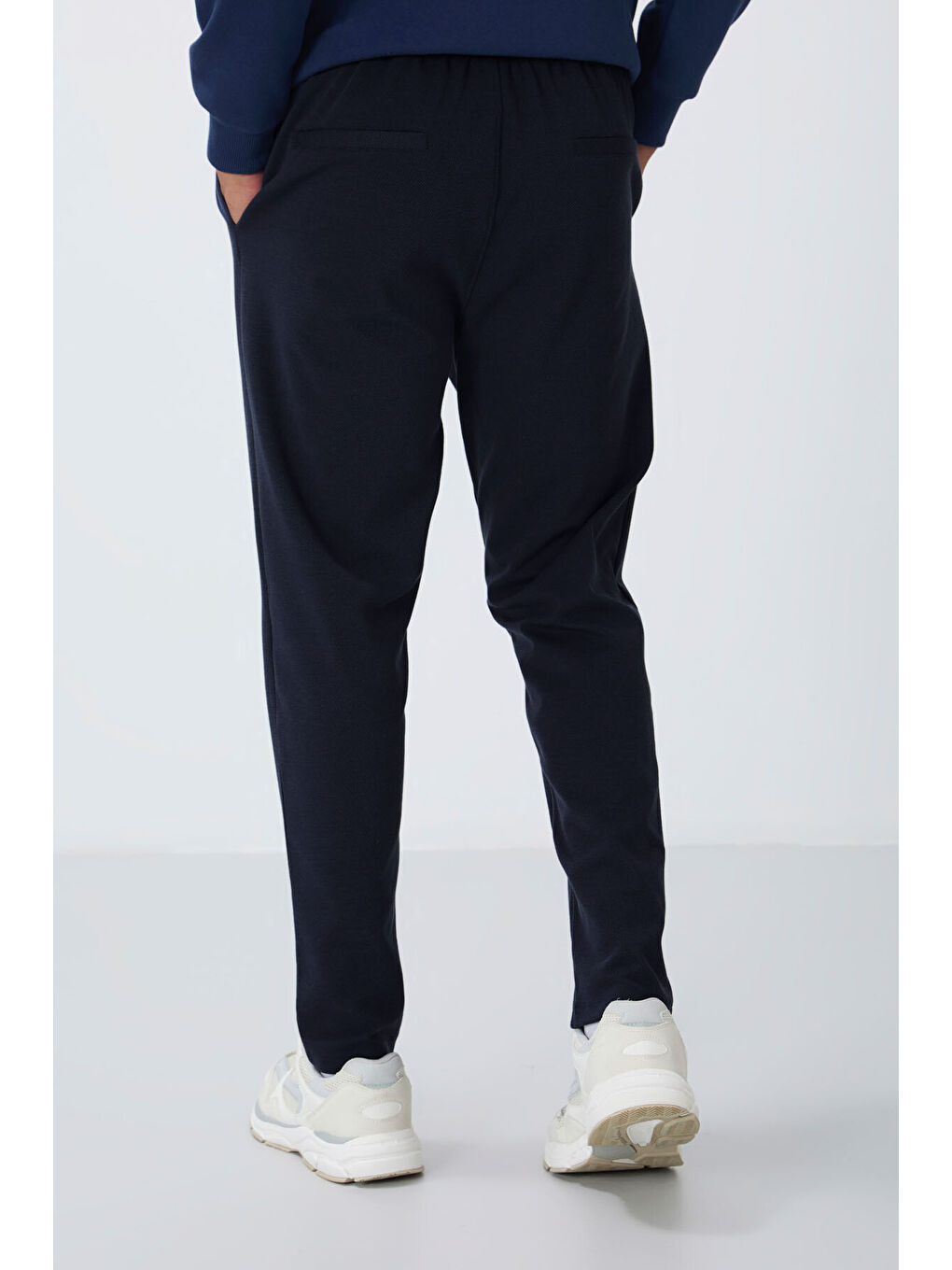 Lacivert Parlament Yüzeyi Dokulu Standart Fit Erkek Eşofman Alt - 82155-4