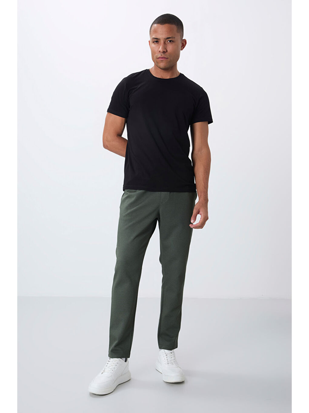 Haki Yüzeyi Dokulu Standart Fit Erkek Eşofman Alt - 82155