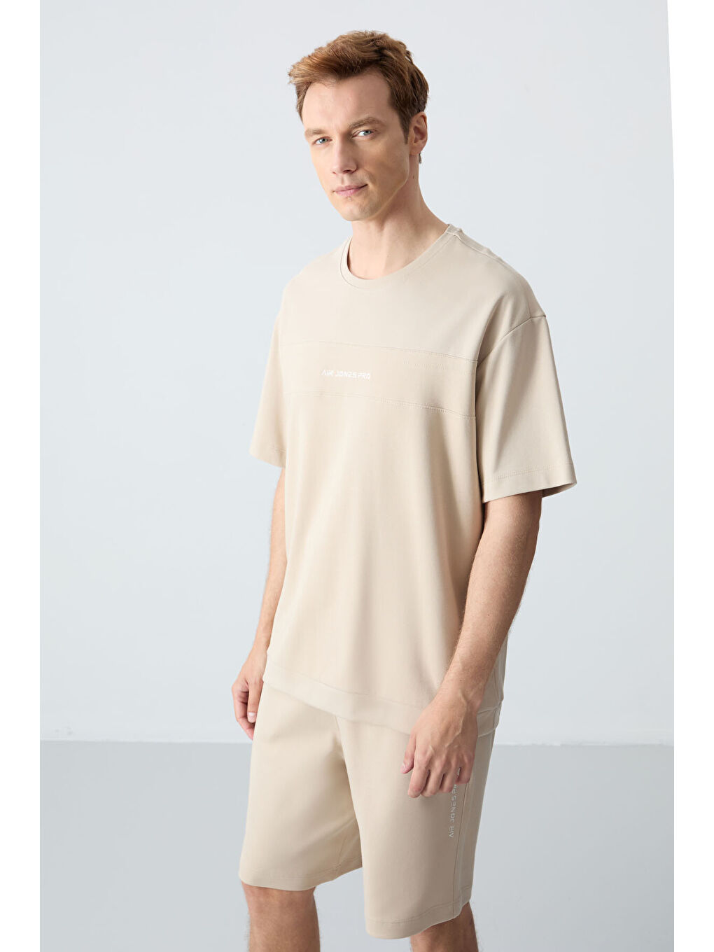 Bej Pamuklu Kalın Yumuşak Dokulu Comfort Fit Basic Erkek Şort Takım - 85257-3