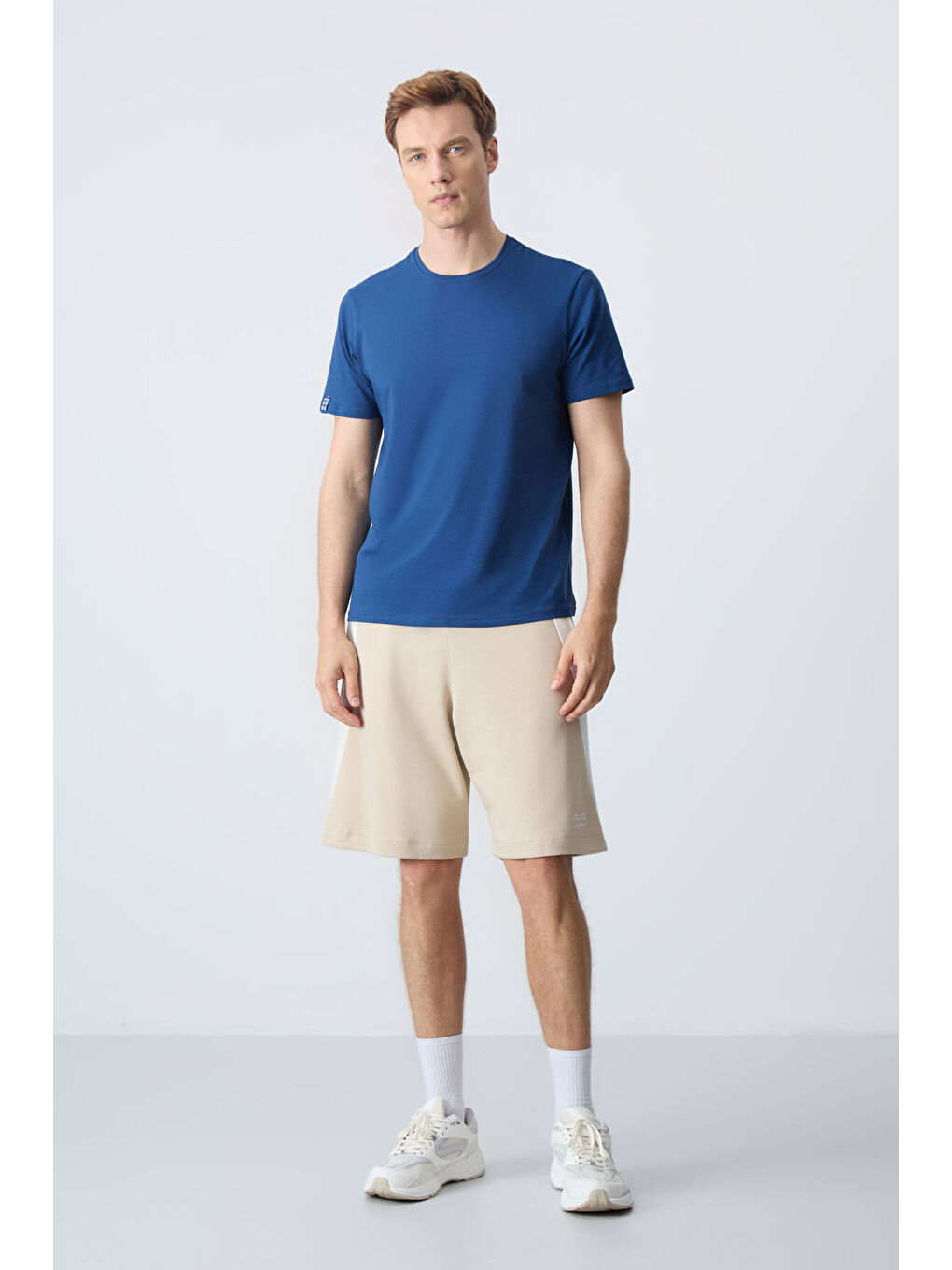 Bej Pamuklu Kalın Yumuşak Dokulu Standart  Fit Basic Erkek Şort  - 81280-1