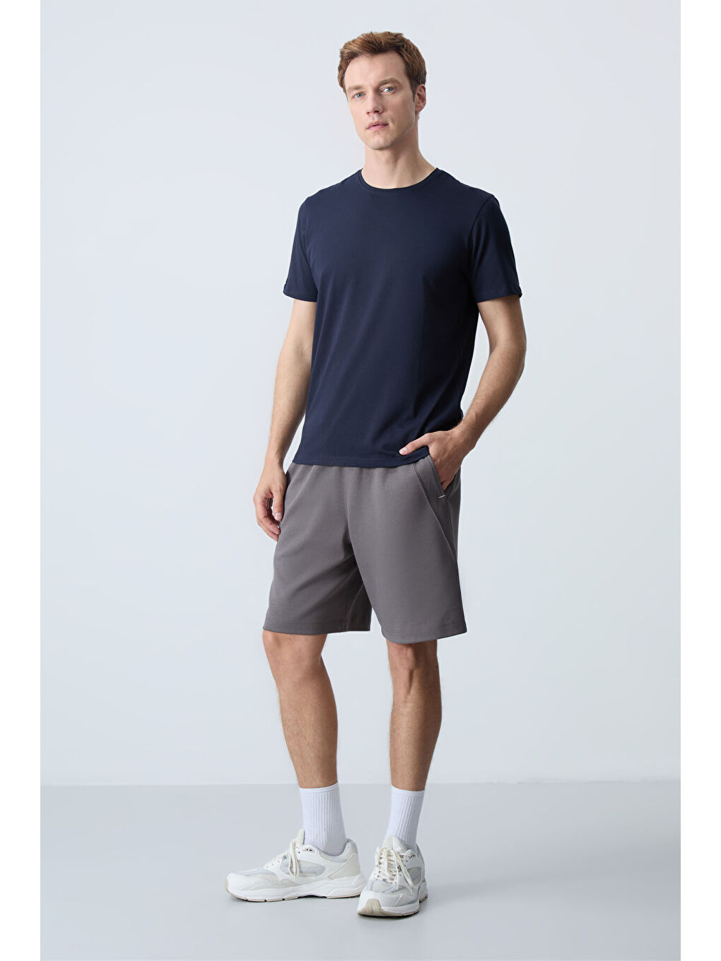 Gri Koyu gri Pamuklu Kalın Yumuşak Dokulu Standart Fit Basic Erkek Şort  - 81278-4