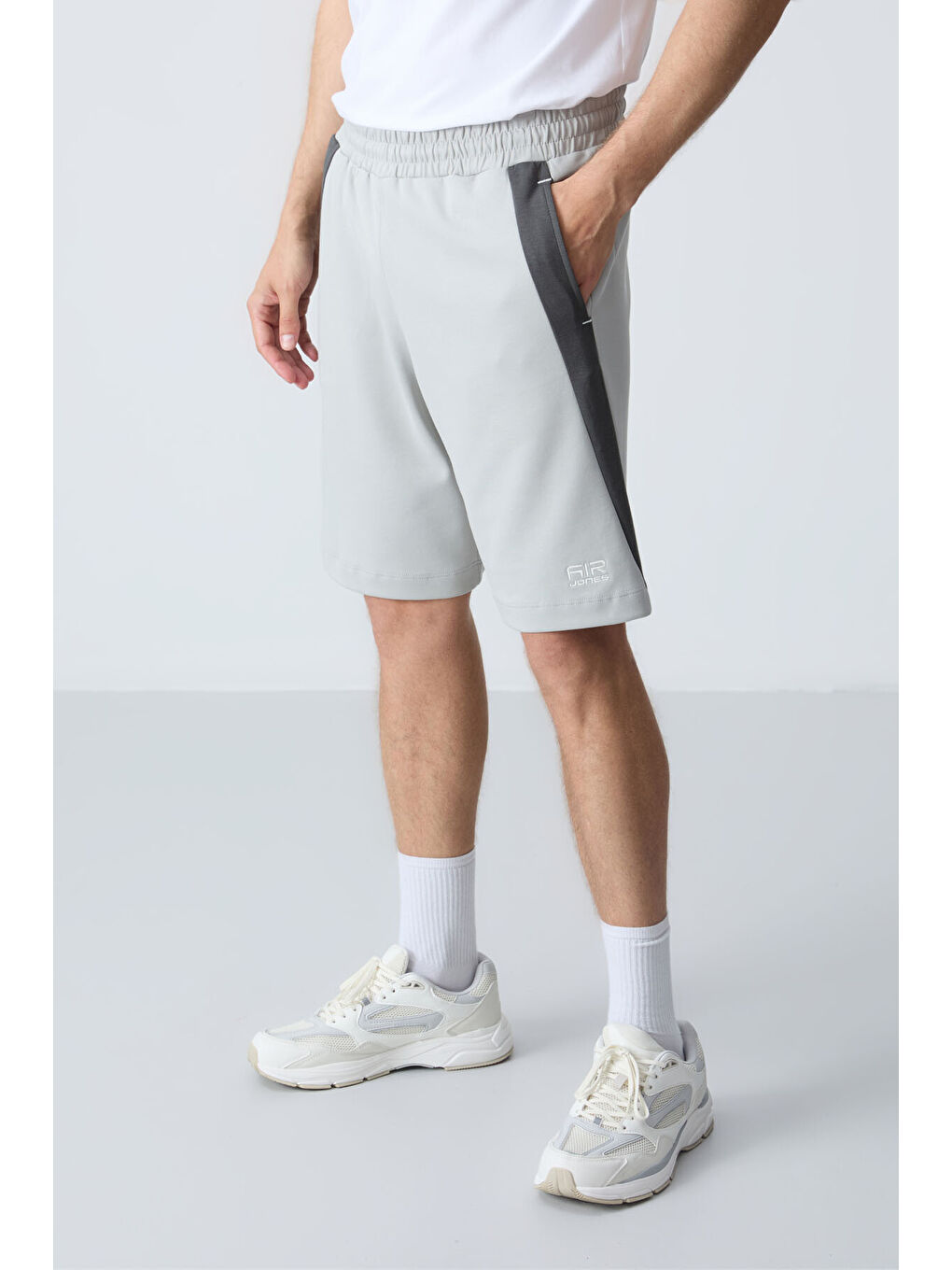 Bej Taş Pamuklu Kalın Yumuşak Dokulu Standart Fit Basic Erkek Şort  - 81280-3