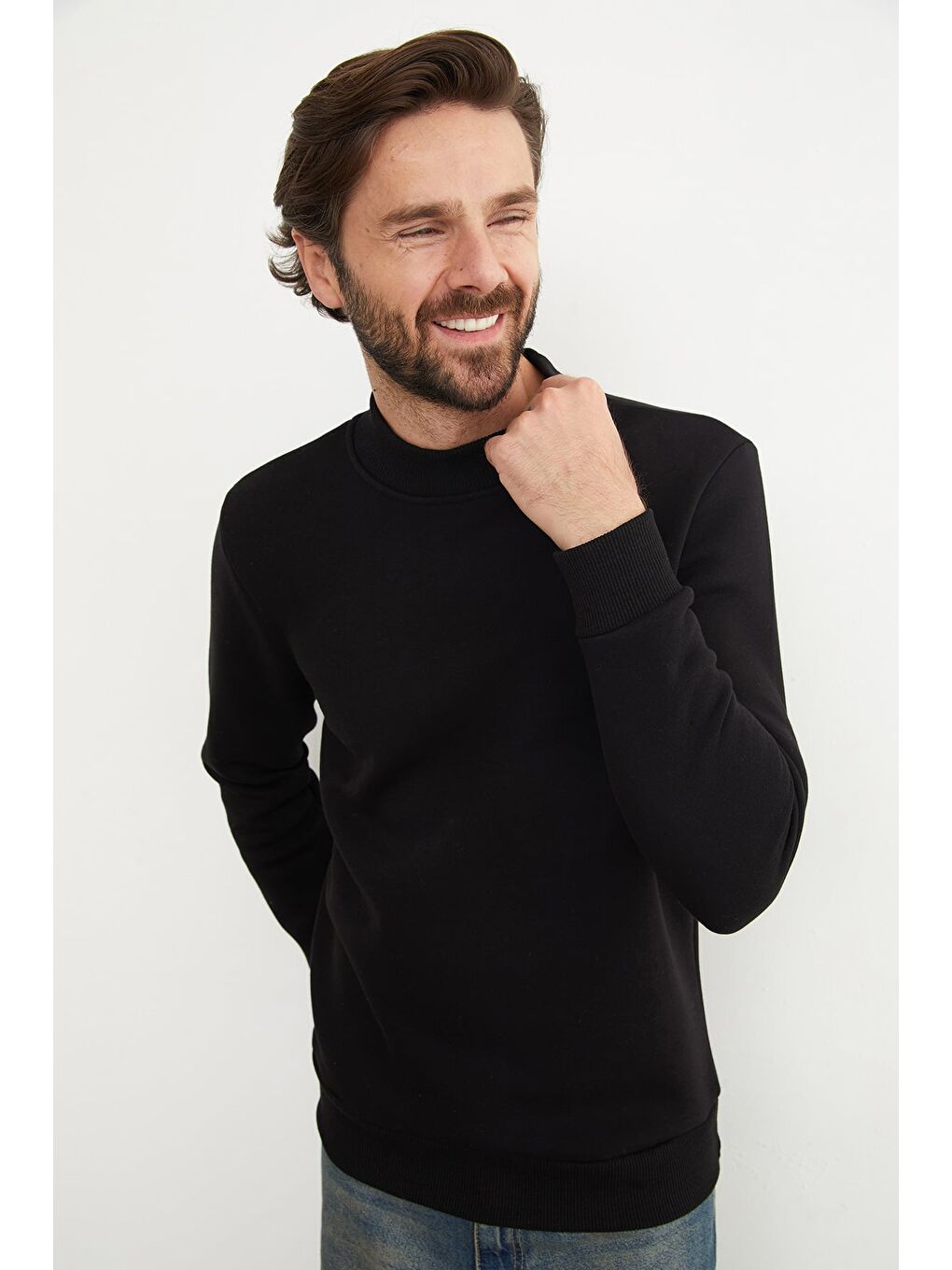 Siyah Basic Bisiklet Yaka Sweatshirt-3