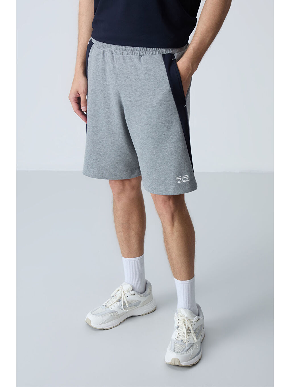 Gri Melanj Pamuklu Kalın Yumuşak Dokulu Standart  Fit Basic Erkek Şort  - 81280-1